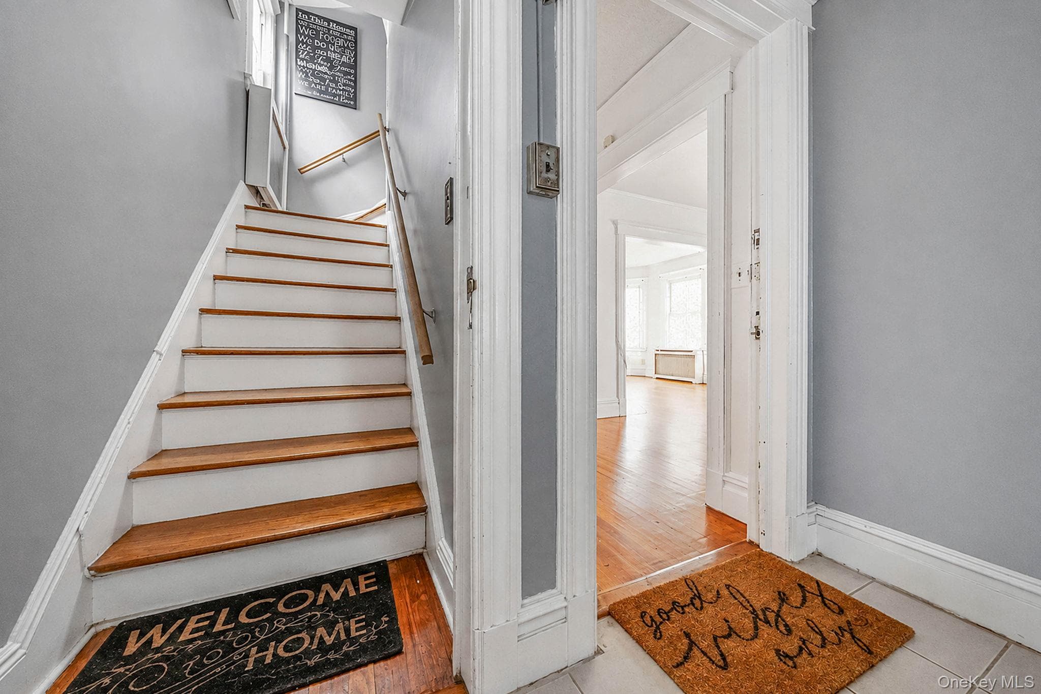 425 S Columbus Avenue thumbnail 3