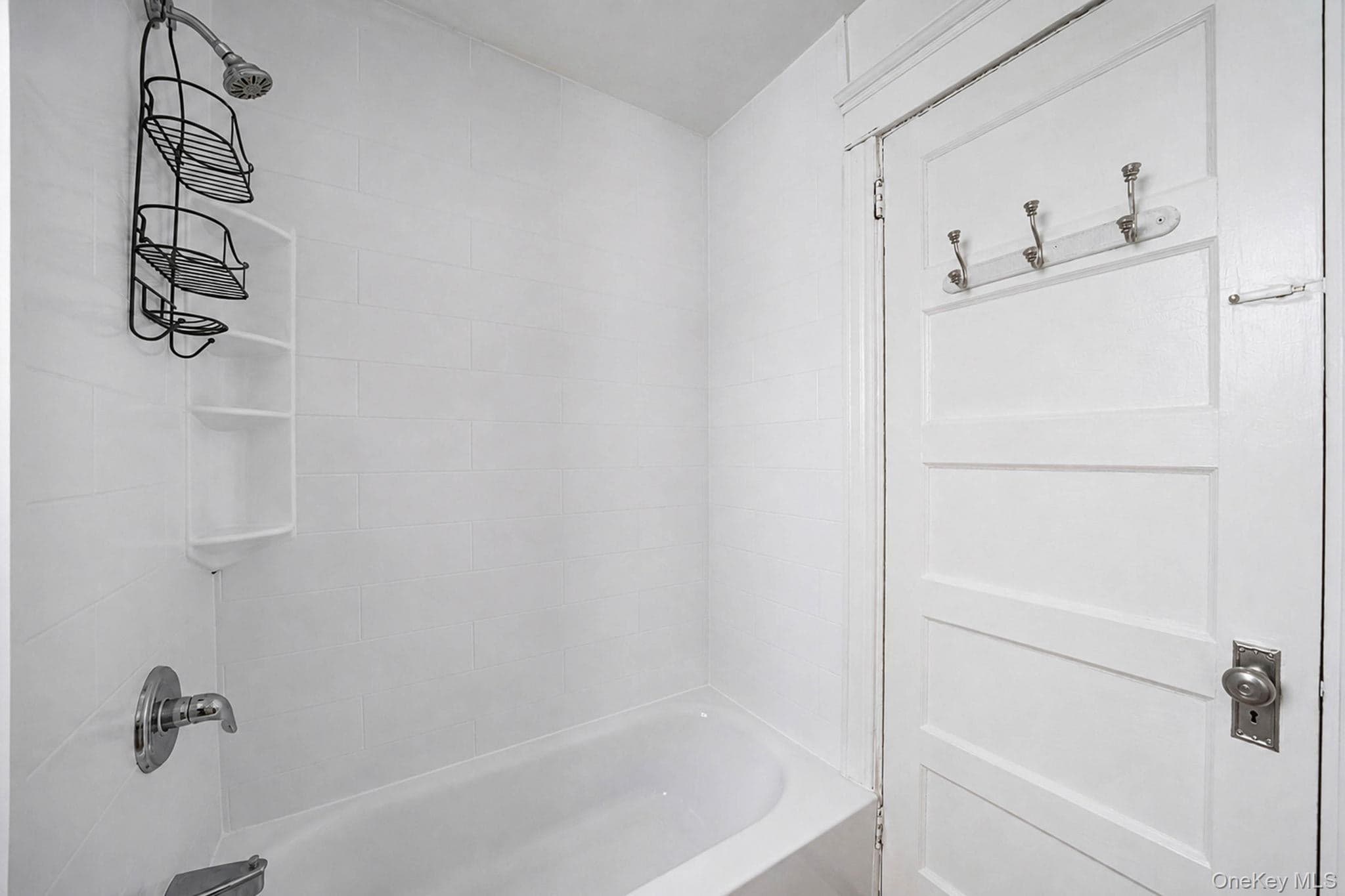 425 S Columbus Avenue thumbnail 17