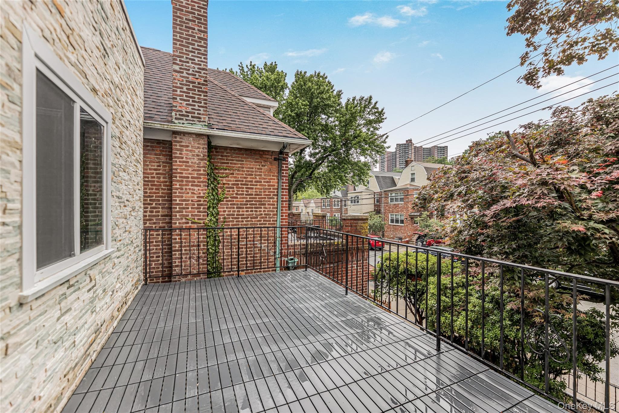 6140 Delafield Avenue thumbnail 4