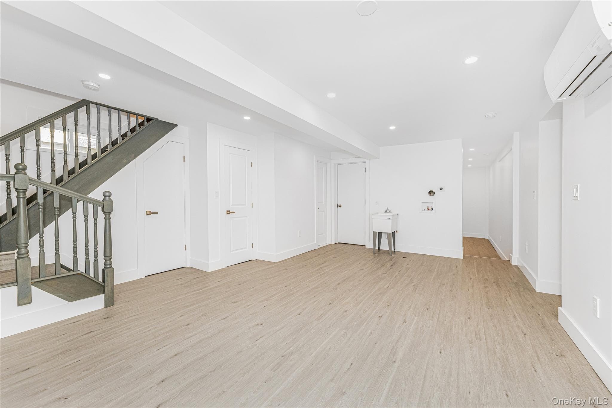6140 Delafield Avenue thumbnail 22