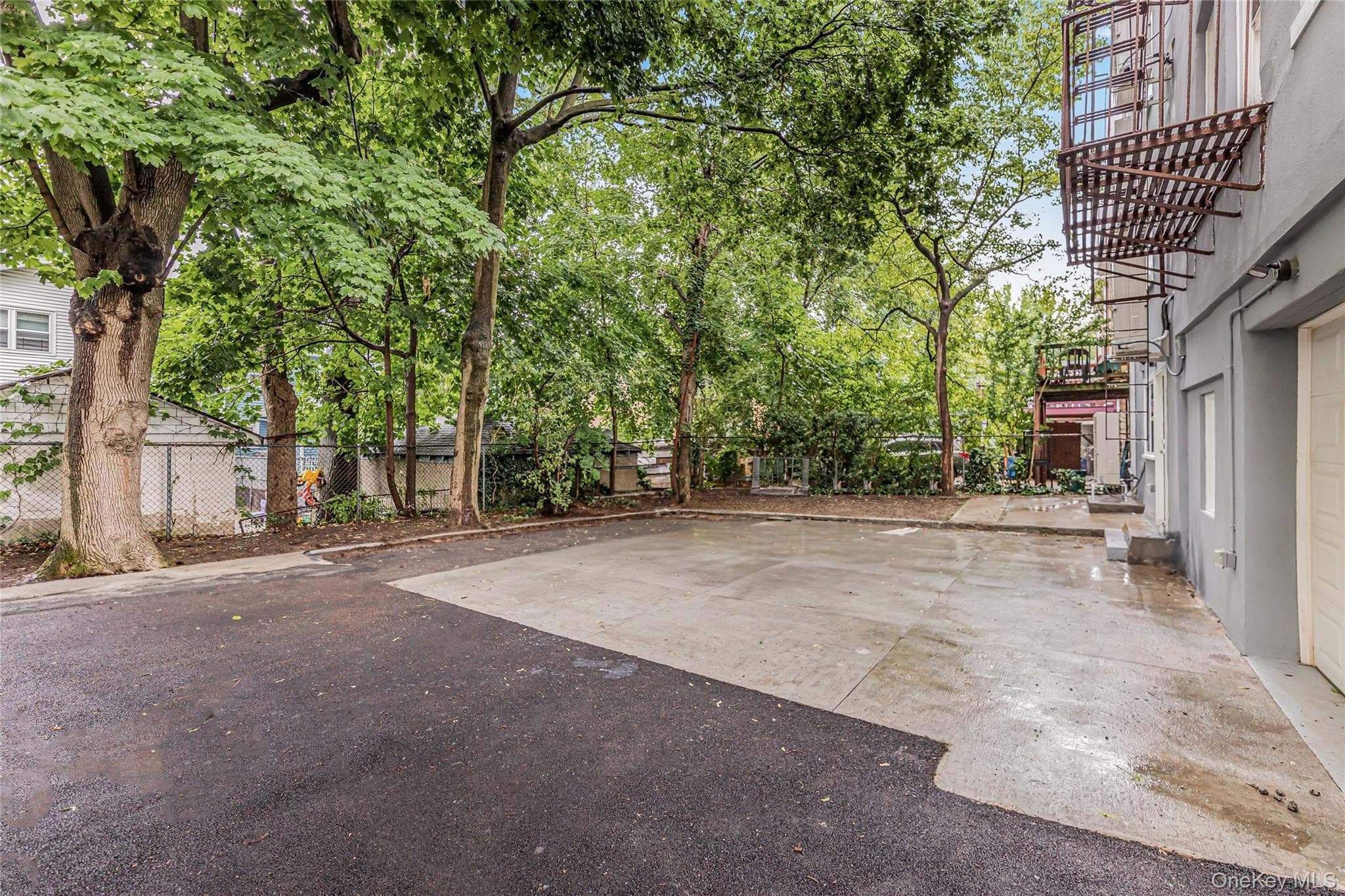 6140 Delafield Avenue thumbnail 41