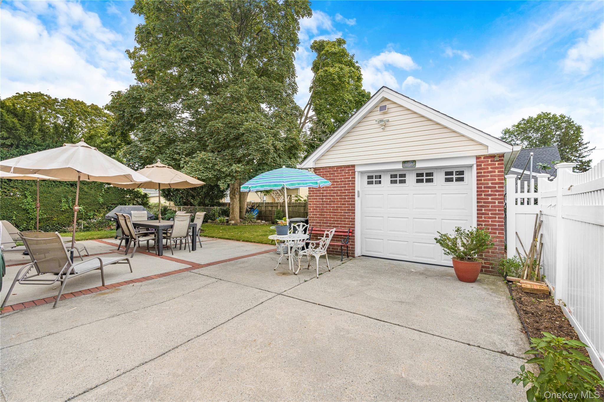 159 Raff Avenue thumbnail 14