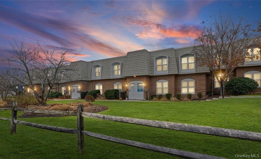 175 Main Avenue Unit: 149, Wheatley Heights