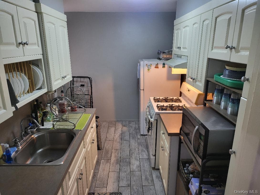 87-56 Francis Lewis Boulevard Unit: A62 thumbnail 5