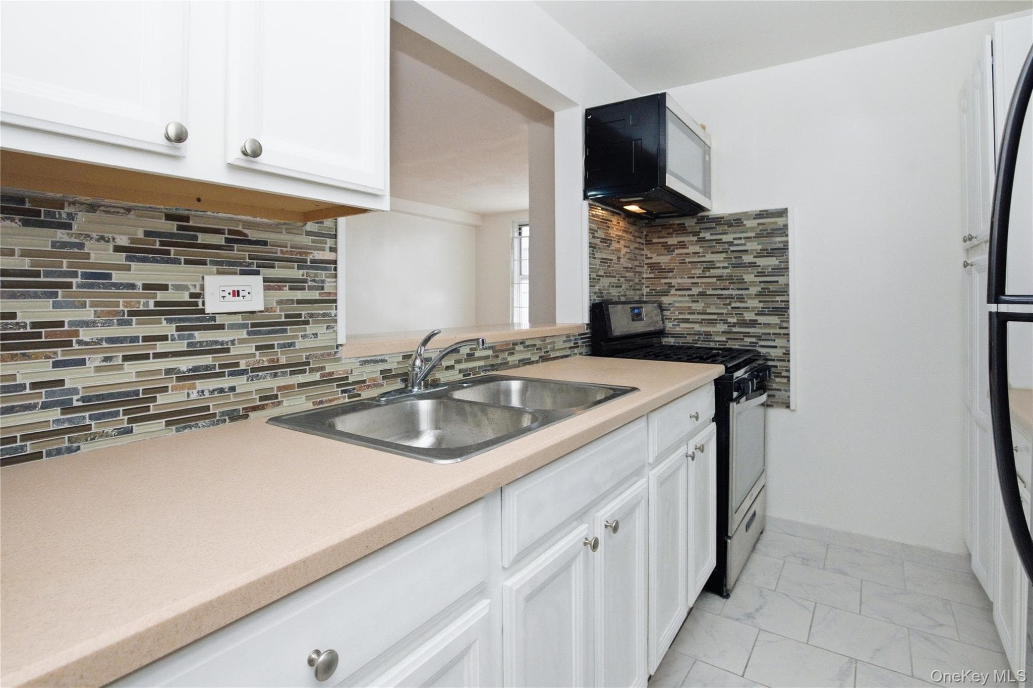 2385 Barker Avenue Unit: 6S thumbnail 10