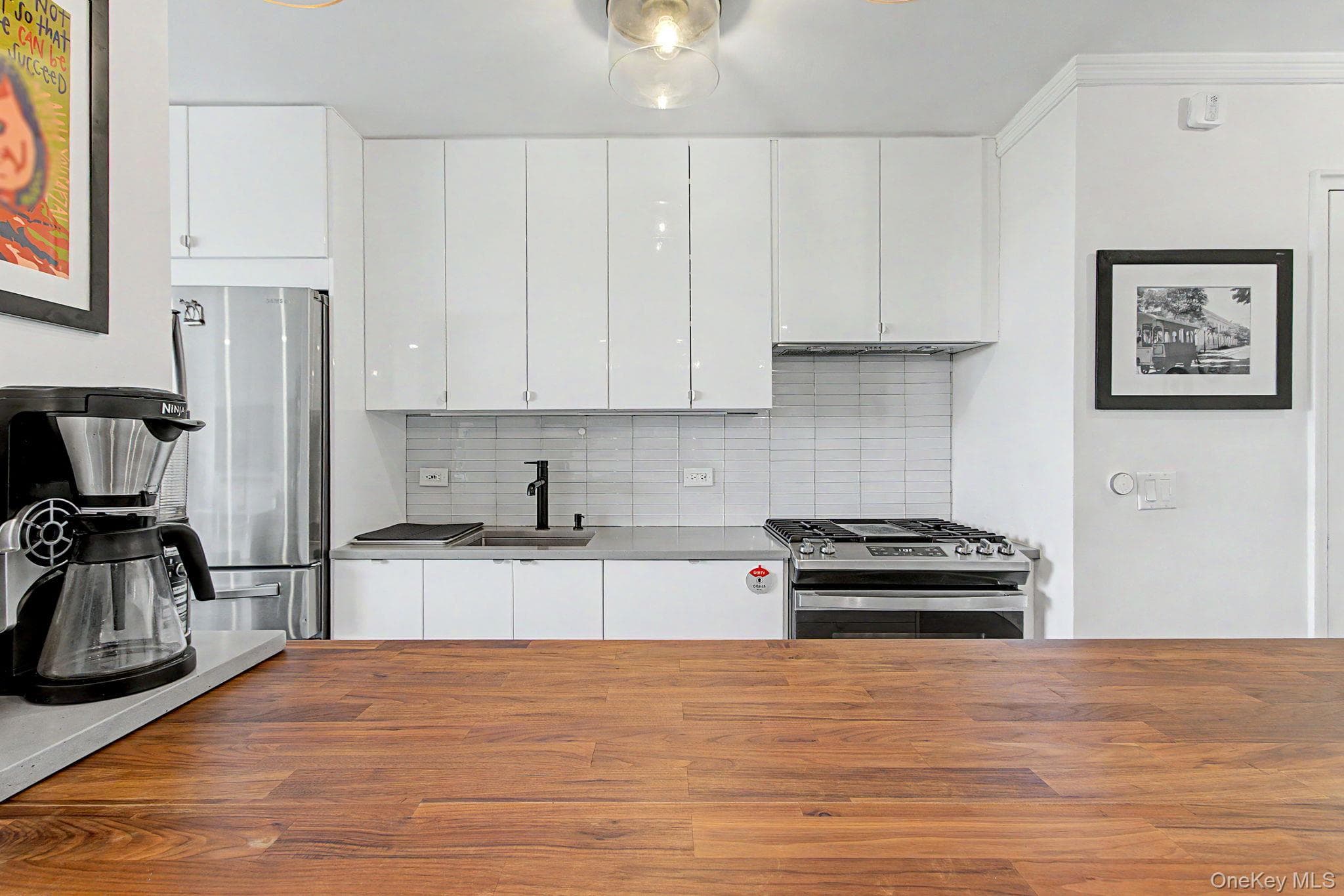 4555 Henry Hudson Parkway Unit: 805 thumbnail 6