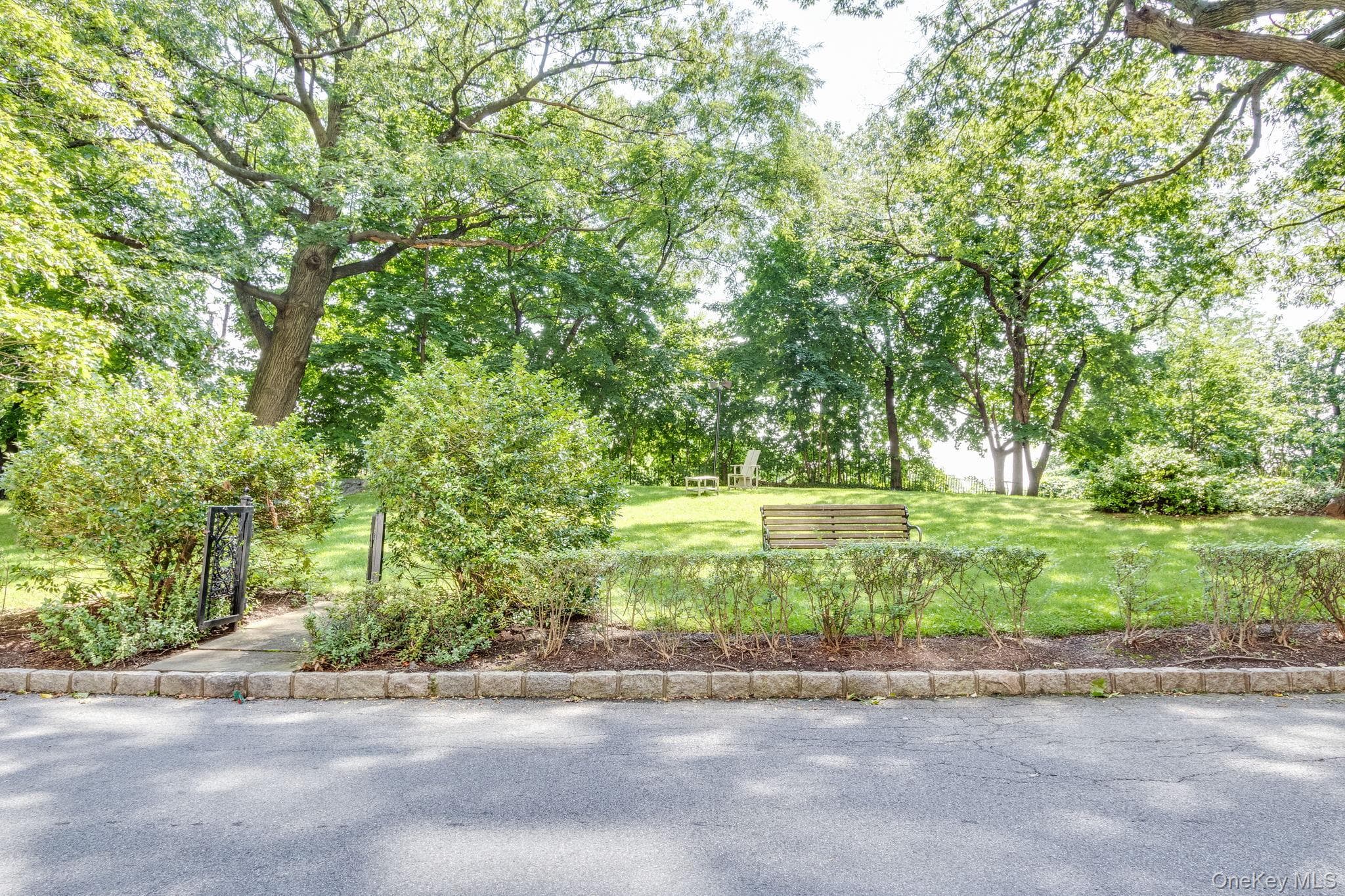 4555 Henry Hudson Parkway Unit: 805 thumbnail 44