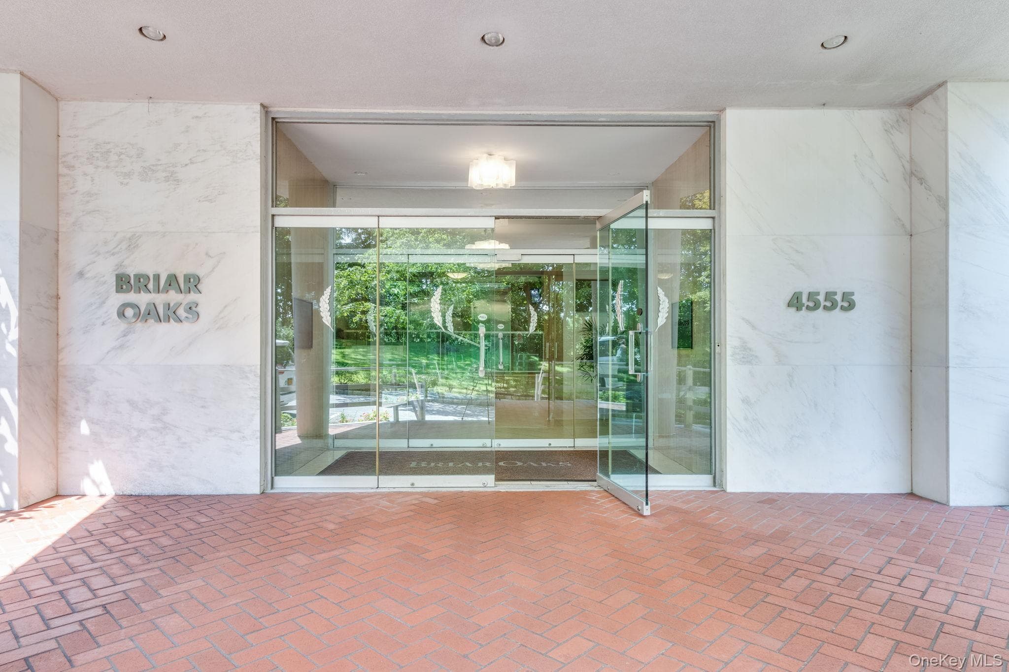 4555 Henry Hudson Parkway Unit: 805 thumbnail 39