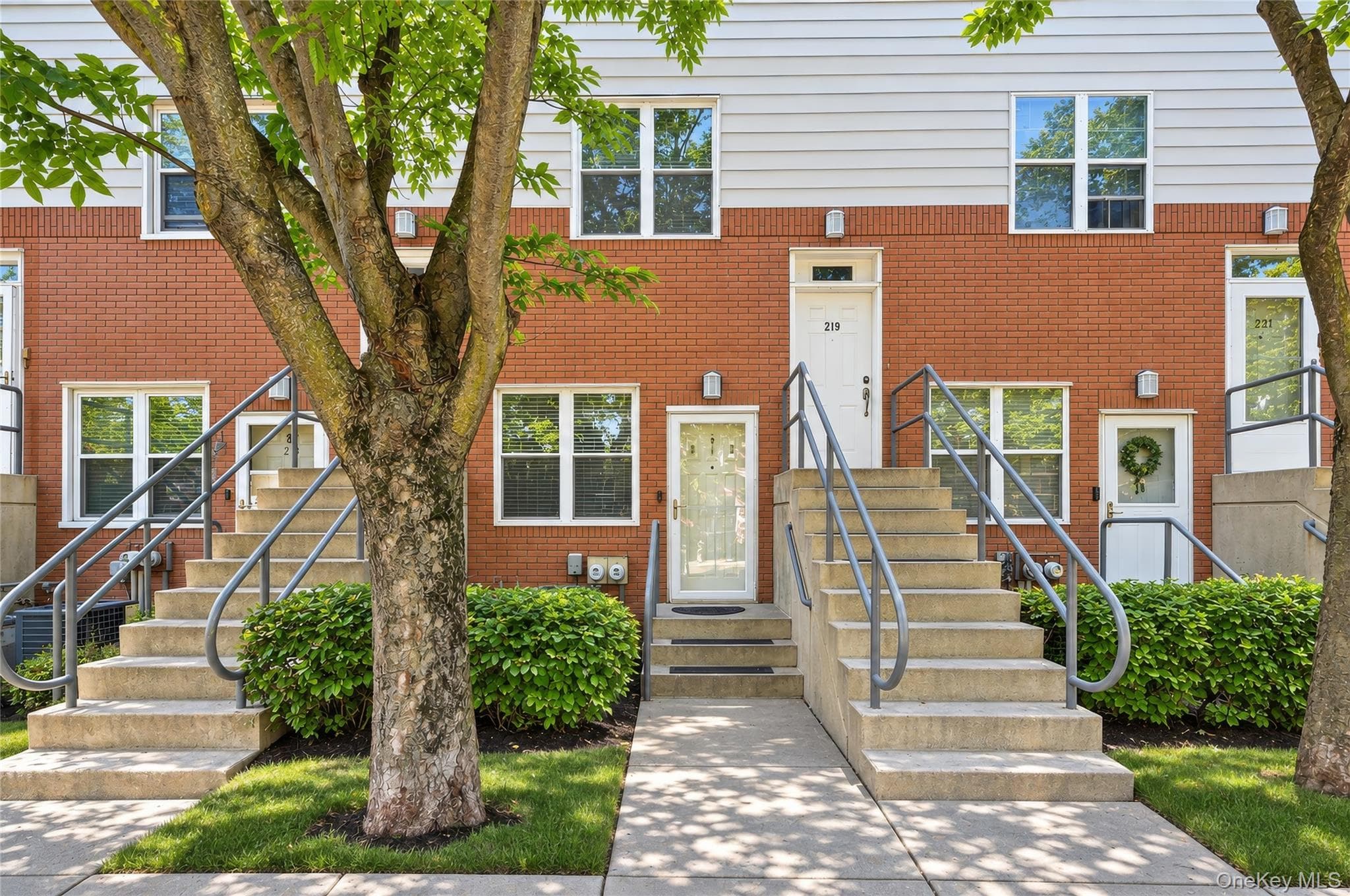 217 Sunset Boulevard Unit: 9217G, Bronx
