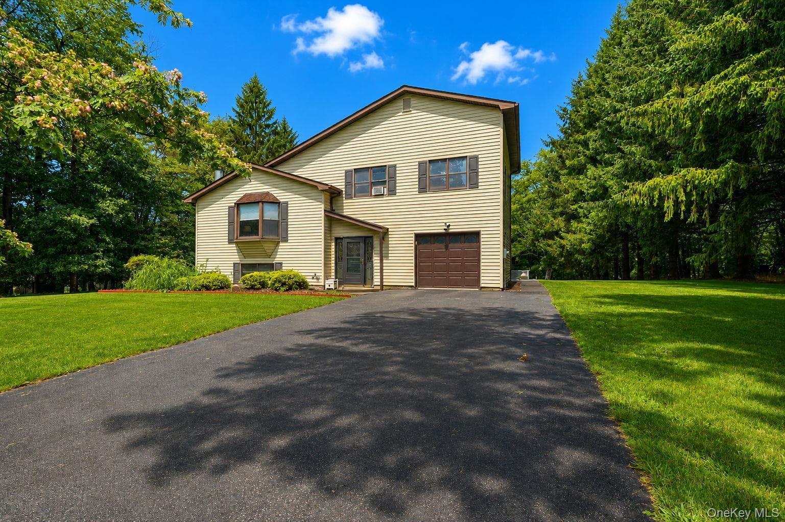 18 Hillside Road, Slate Hill