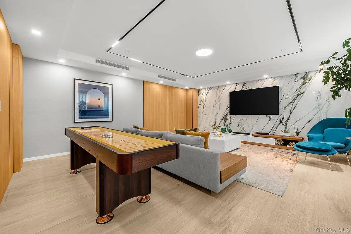 40-22 61st Street Unit: 2E thumbnail 14