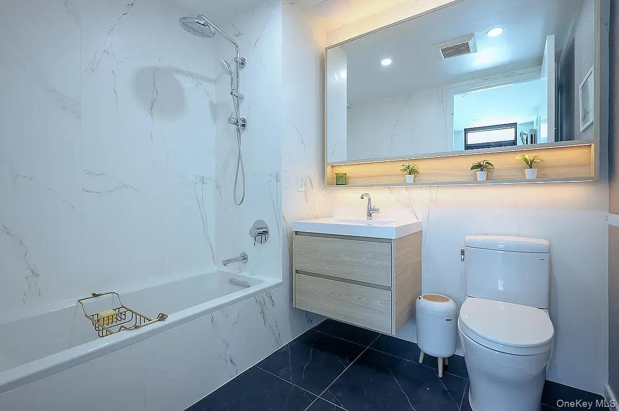 40-22 61st Street Unit: 2E thumbnail 8
