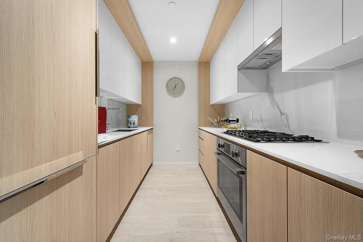 40-22 61st Street Unit: 2E thumbnail 4