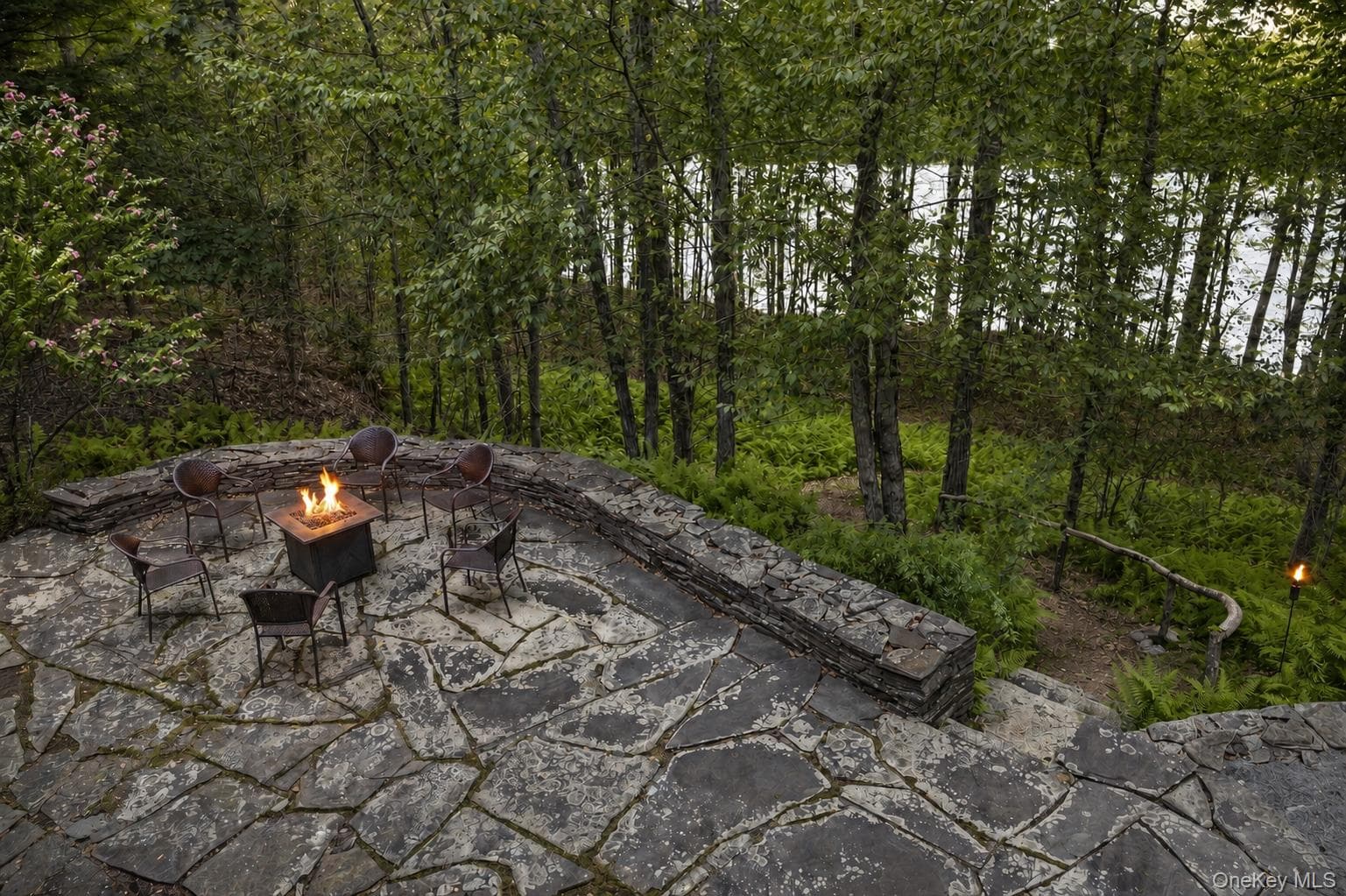 51 Homestead Trail thumbnail 17