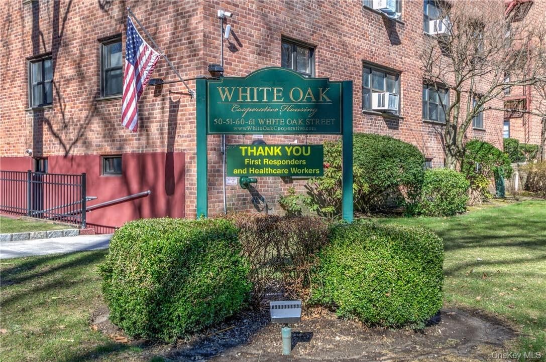 50 White Oak Street Unit: 3G, New Rochelle