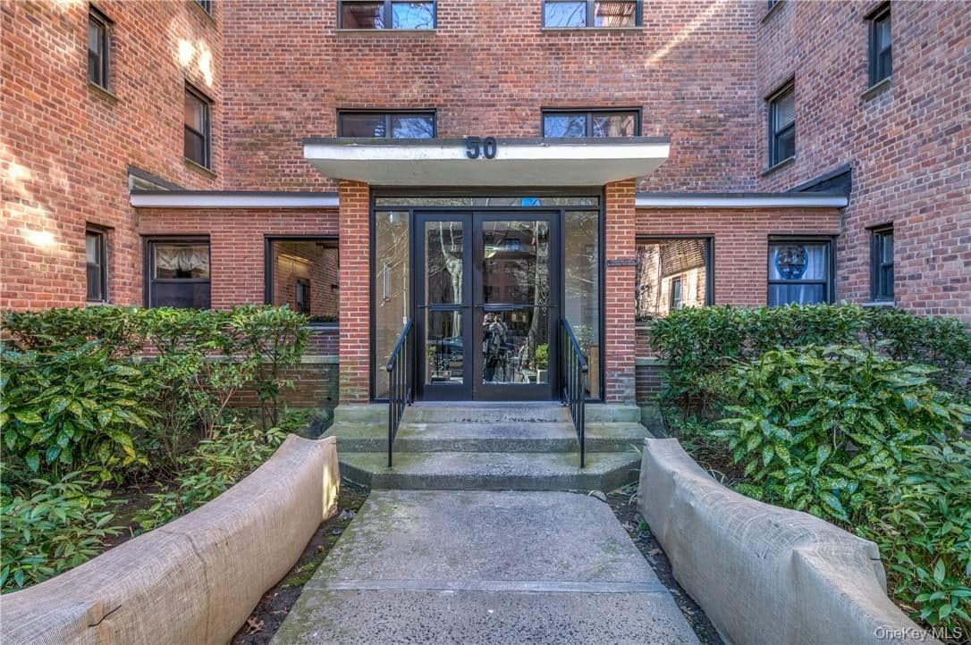 50 White Oak Street Unit: 3G thumbnail 2