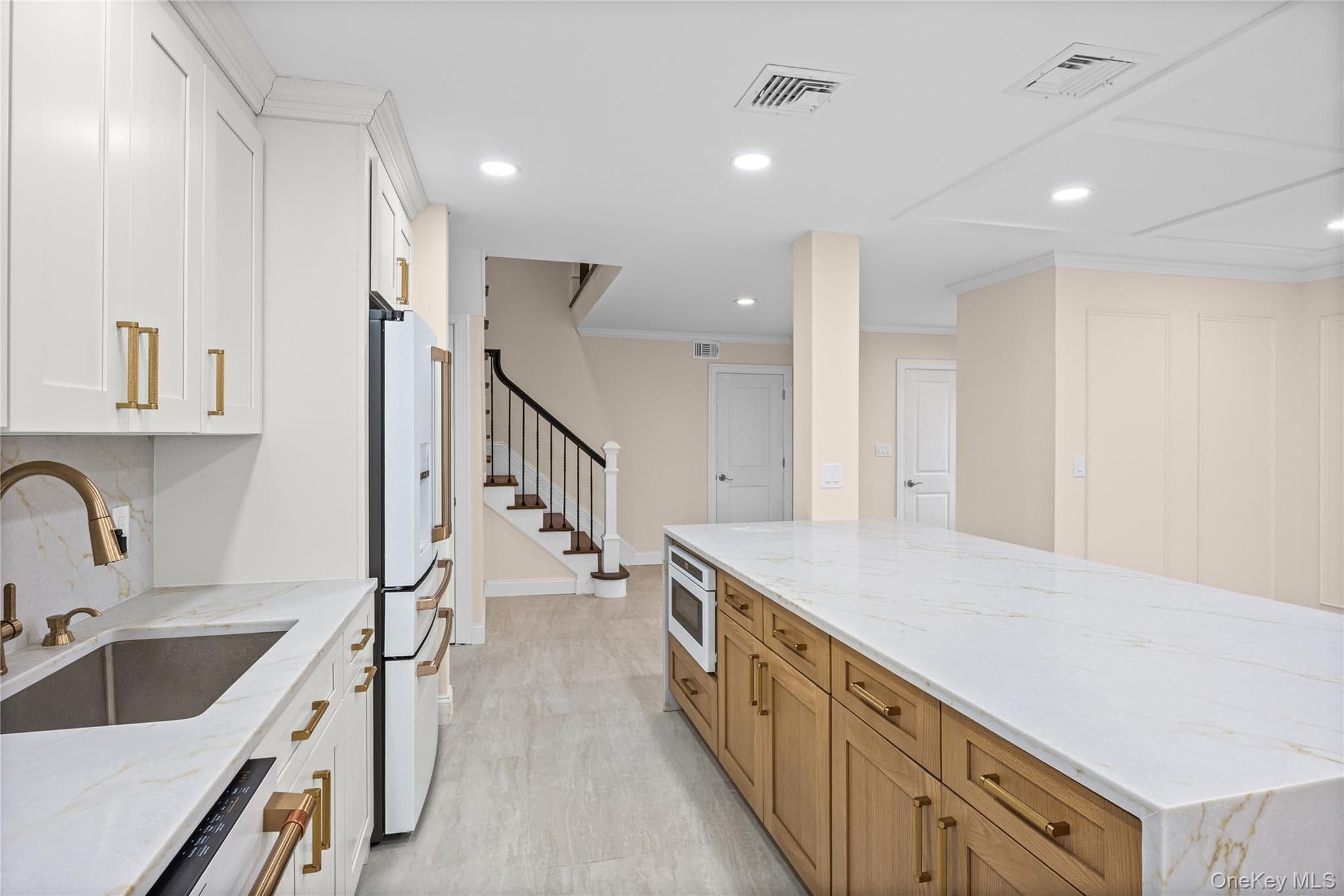 289 Lido Boulevard thumbnail 8