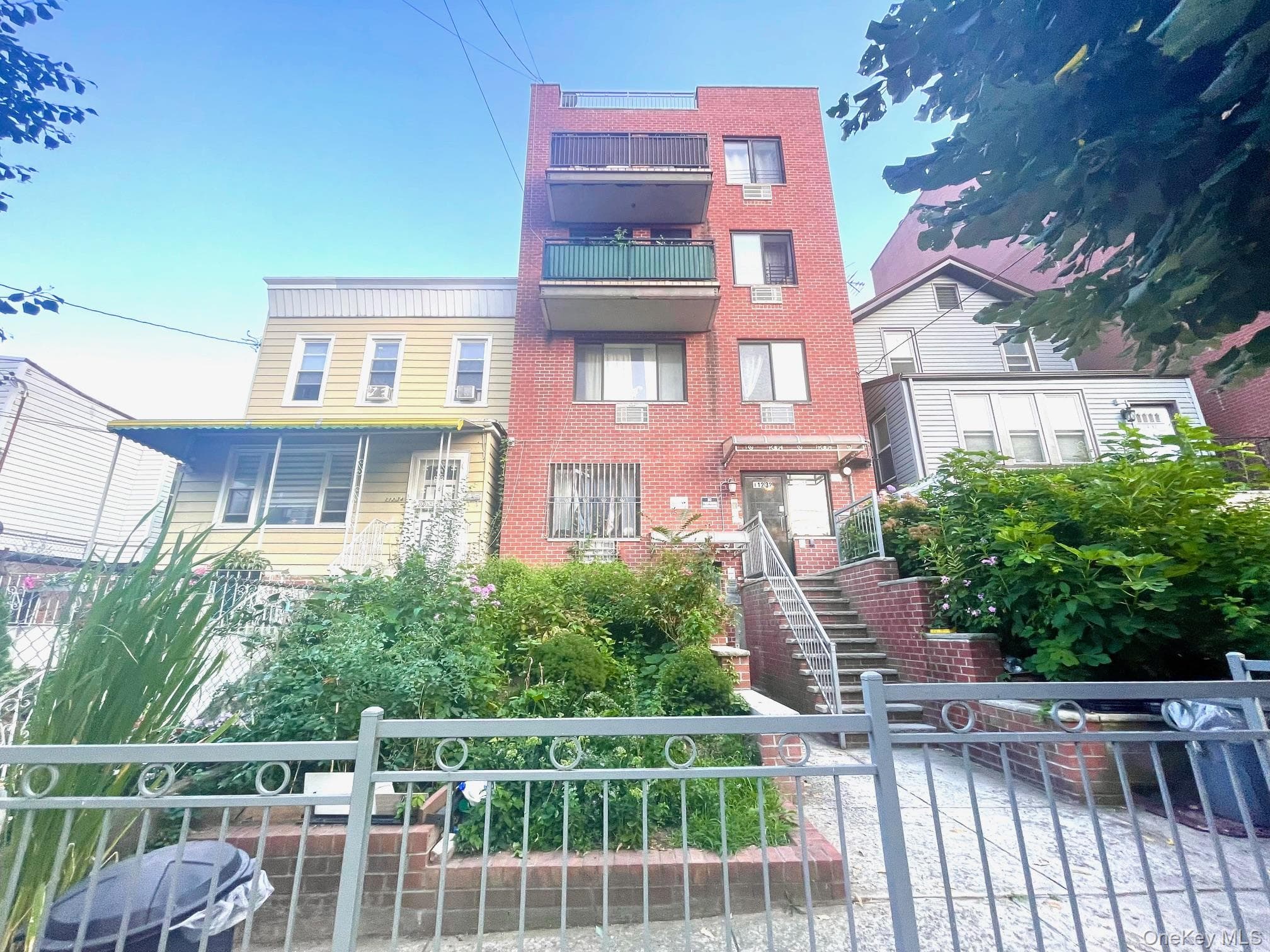 11232 38th Avenue Unit: 1B, Corona