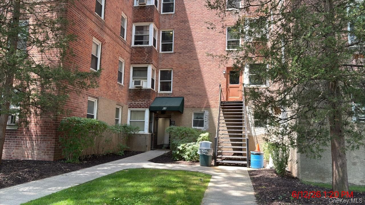 70 Locust Avenue Unit: B114 thumbnail 2