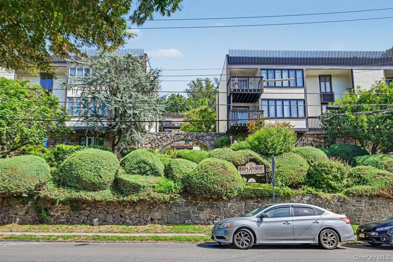 1200 Warburton Avenue Unit: 41 thumbnail 43
