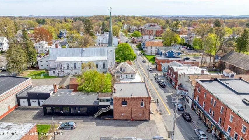 211 Main Street thumbnail 49