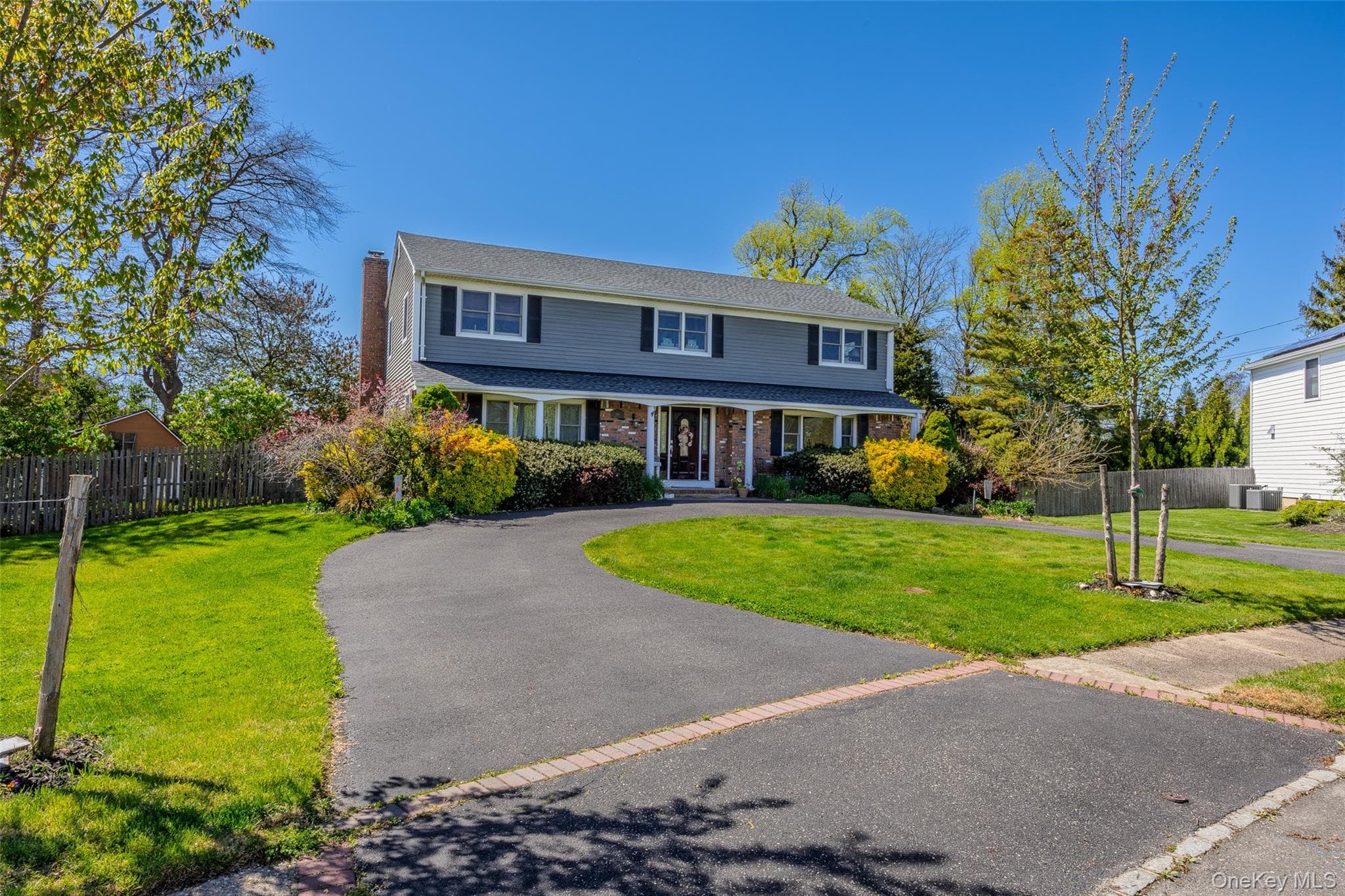 80 Palmer Drive, Sayville
