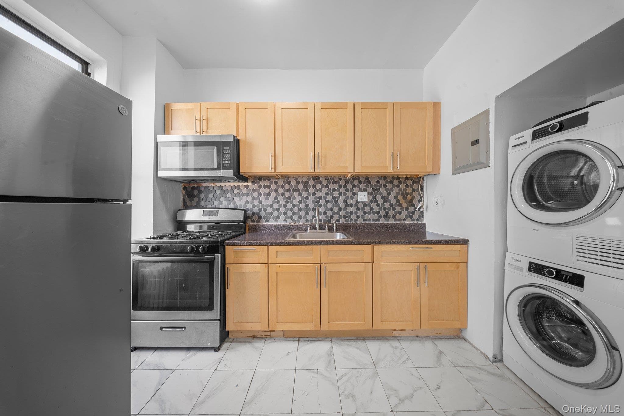 1207 Hancock Street thumbnail 18