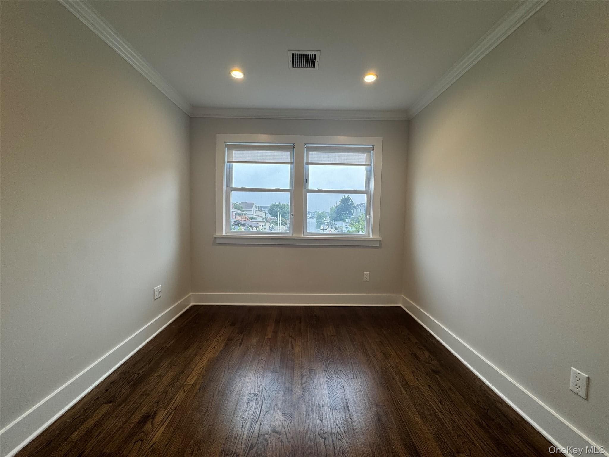 3215 Eastern Parkway thumbnail 8