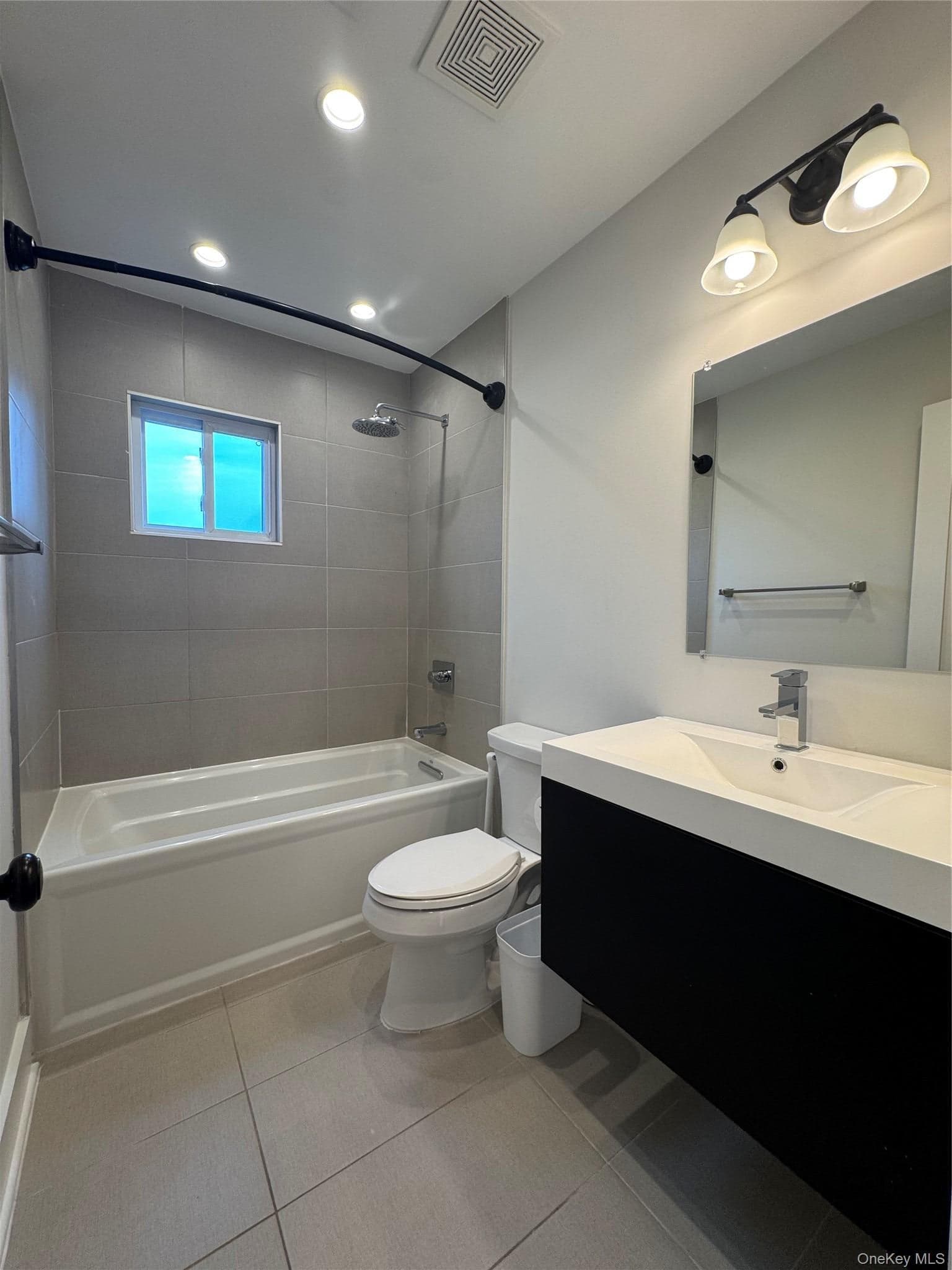 3215 Eastern Parkway thumbnail 9