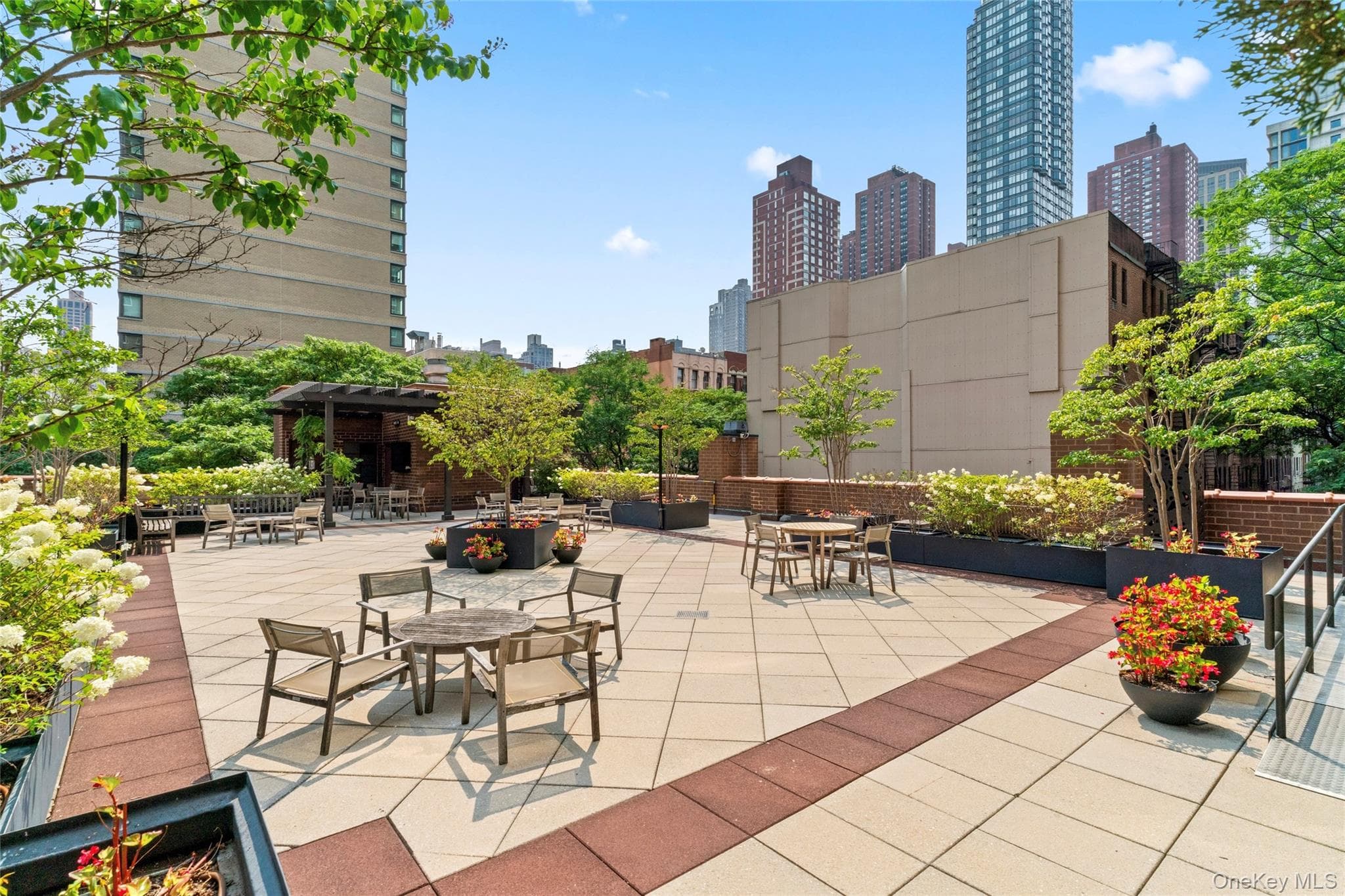 345 E 93rd Street Unit: 13G thumbnail 7
