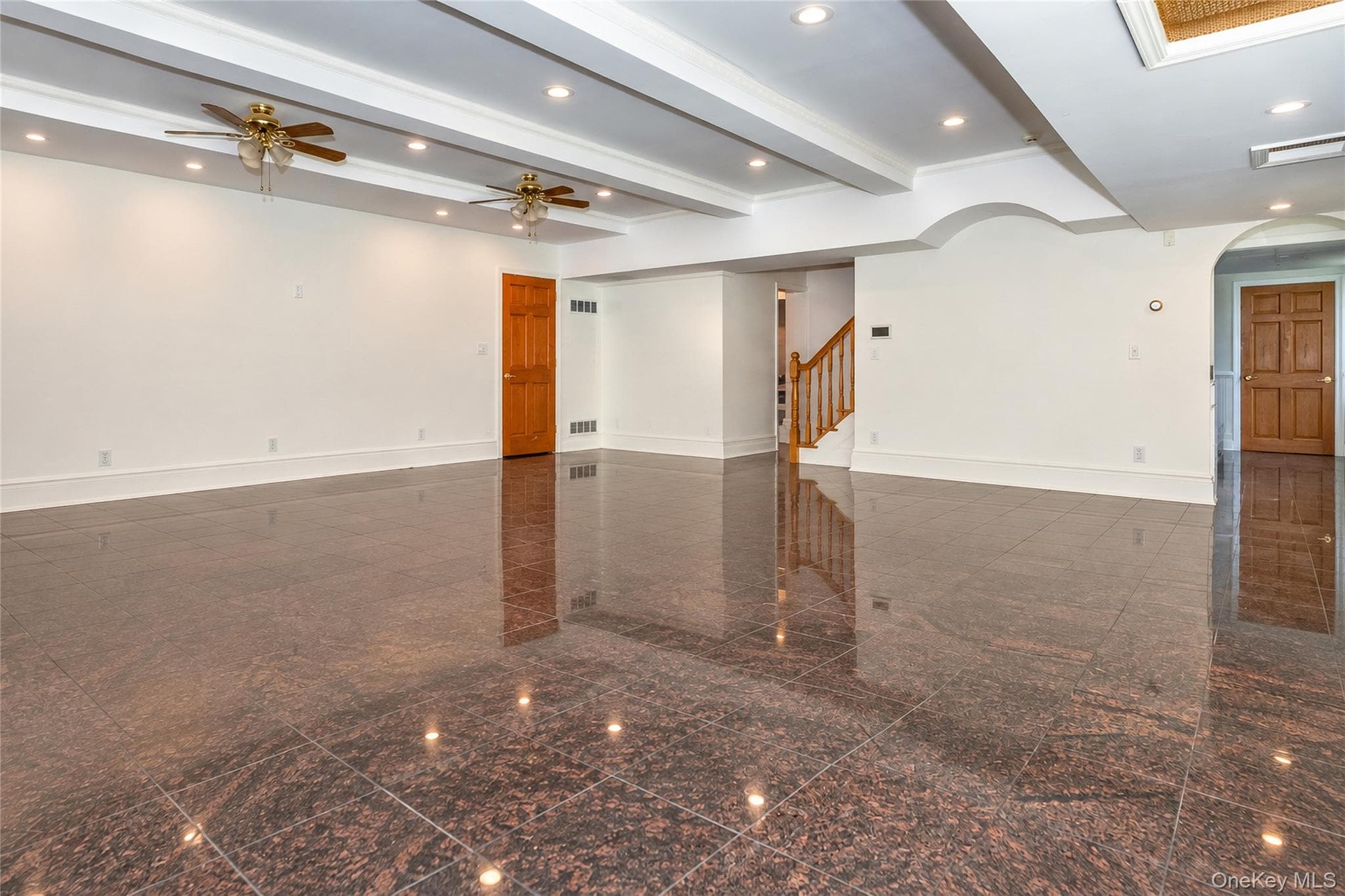 209 Beechmont Drive thumbnail 33