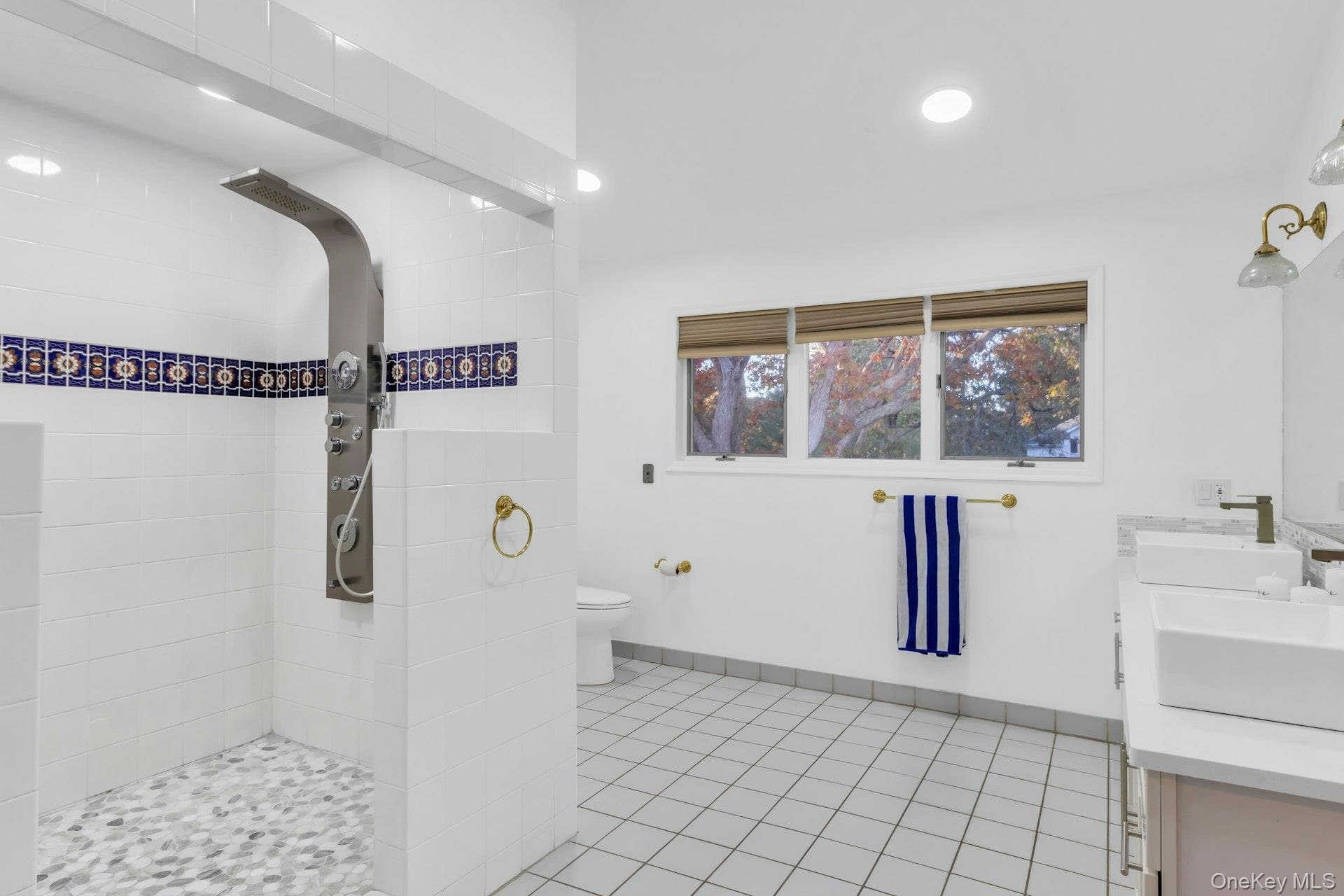 19 Bay Woods Drive thumbnail 34