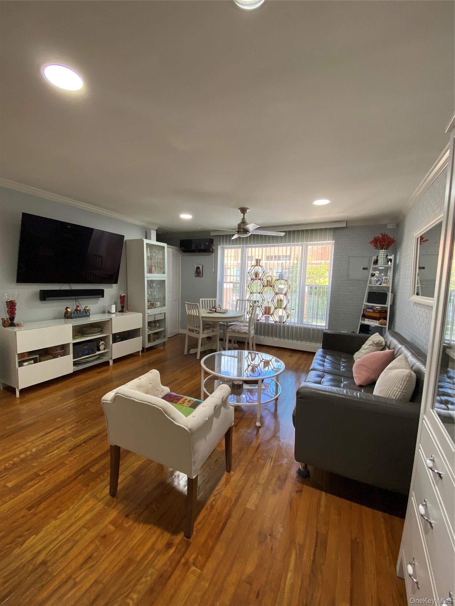 175 Beach 29th Street thumbnail 4