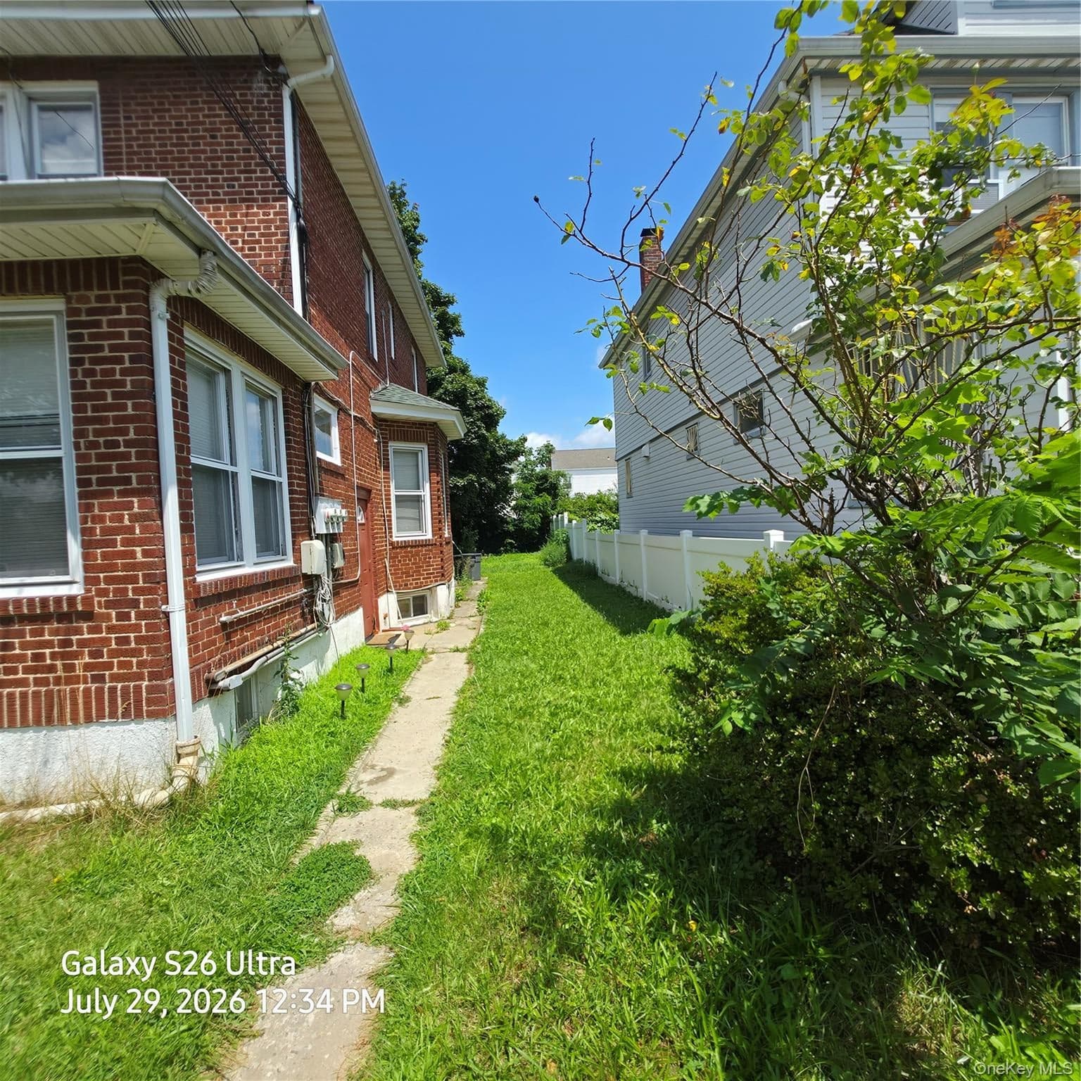 218-17 104th Avenue thumbnail 2