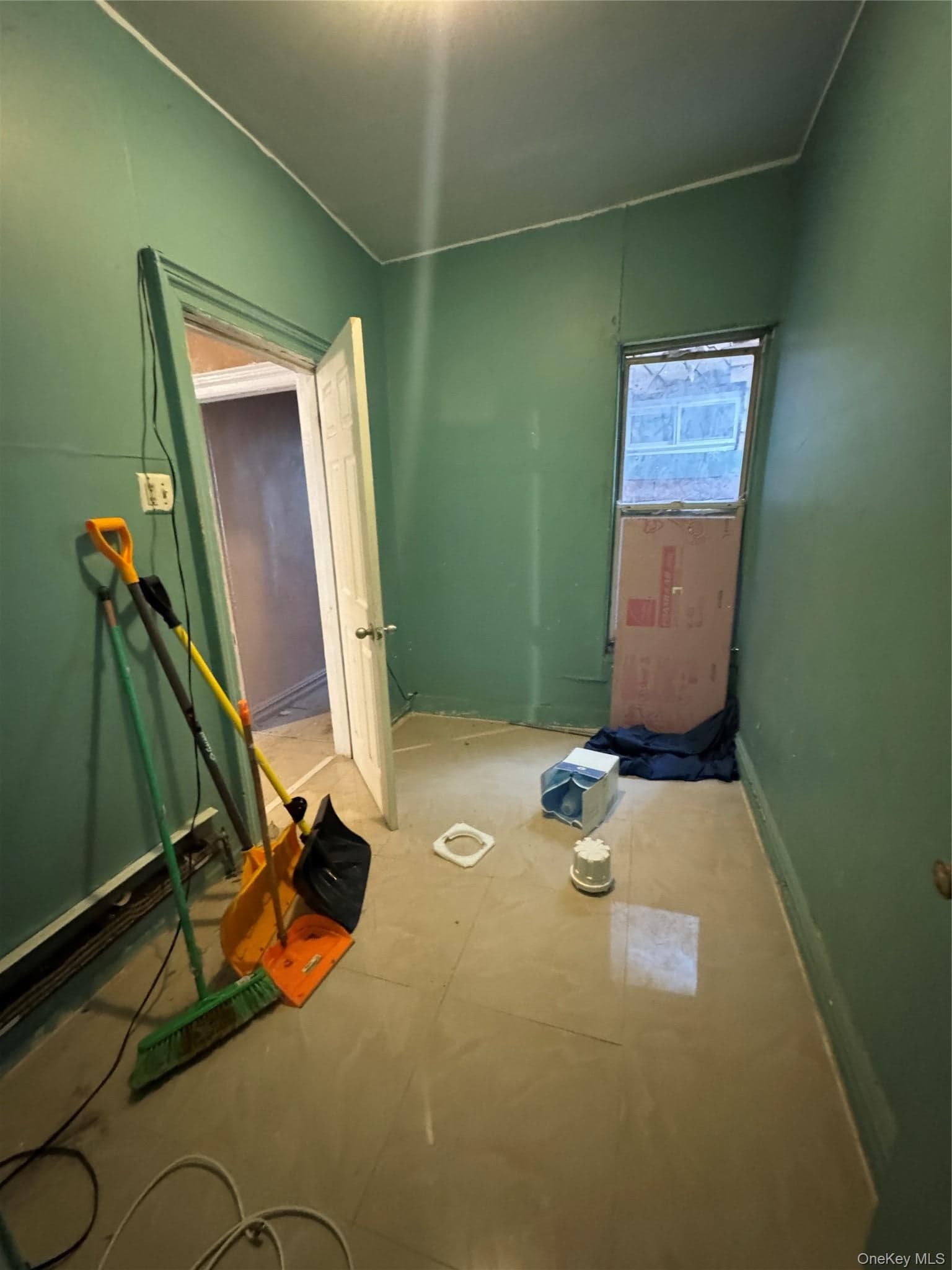 637 Baker Avenue thumbnail 6