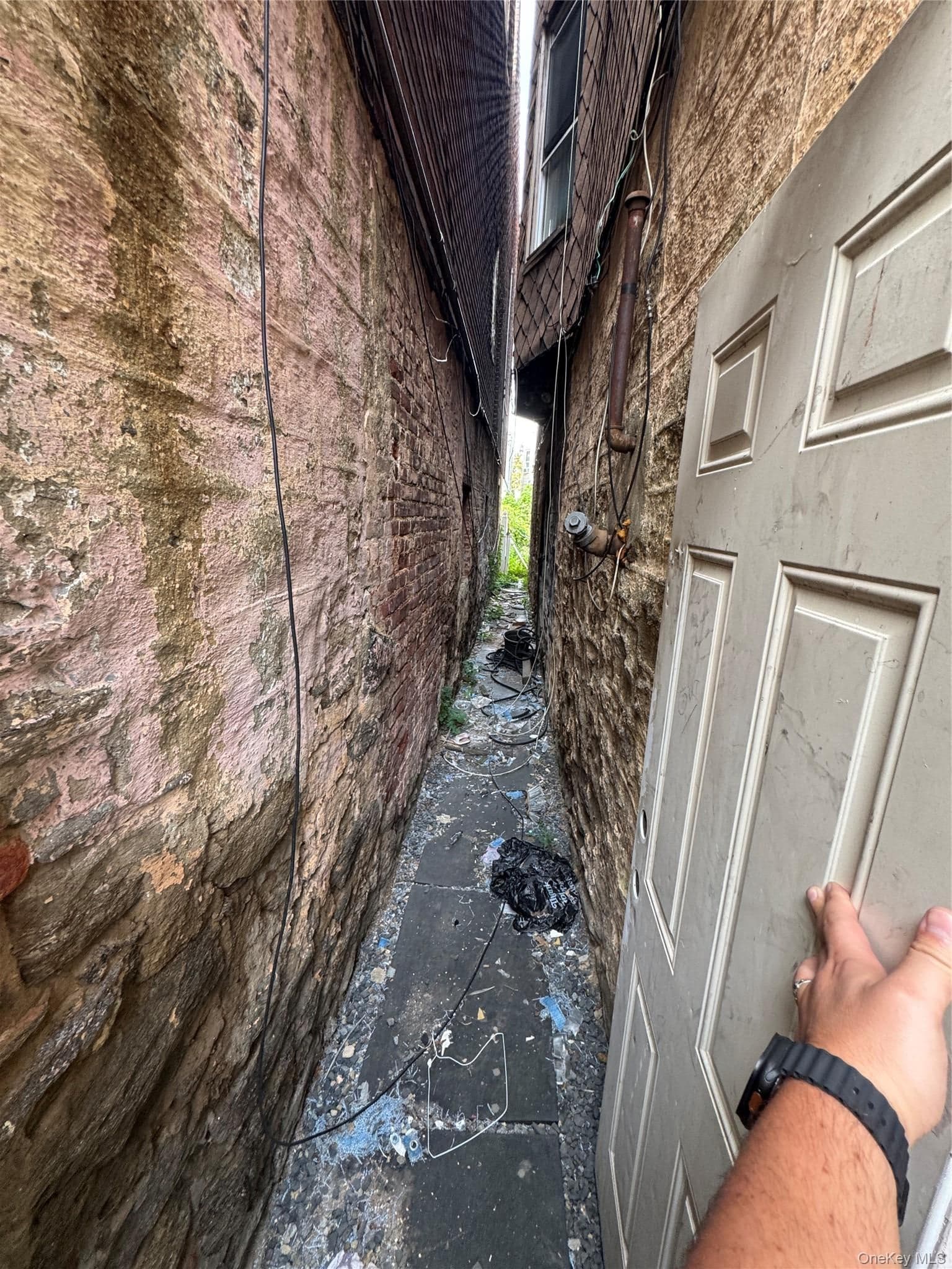637 Baker Avenue thumbnail 24