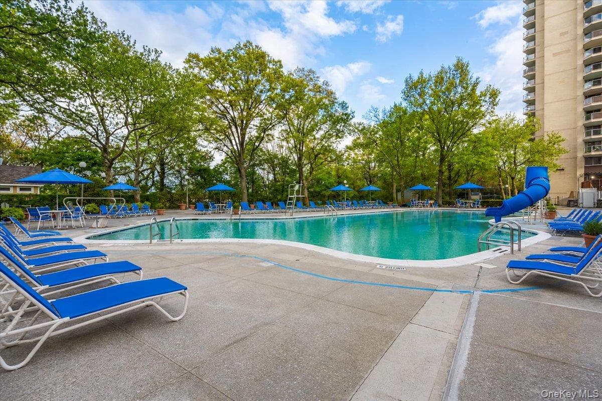 17-85 215th Street Unit: 14D thumbnail 36