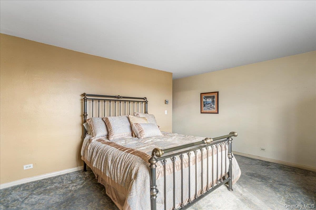 17-85 215th Street Unit: 14D thumbnail 17