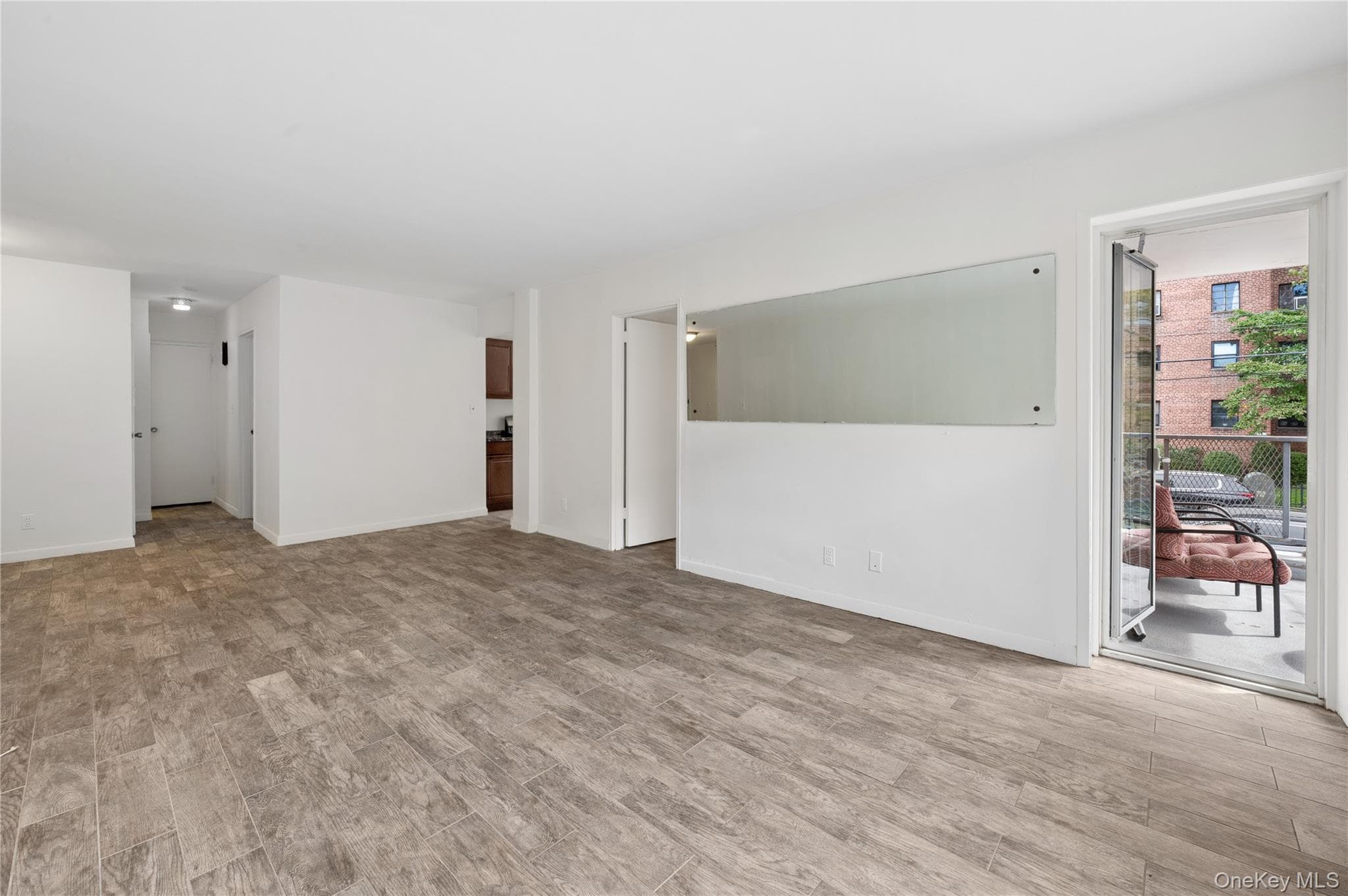 636 N Terrace Avenue Unit: 2B thumbnail 13