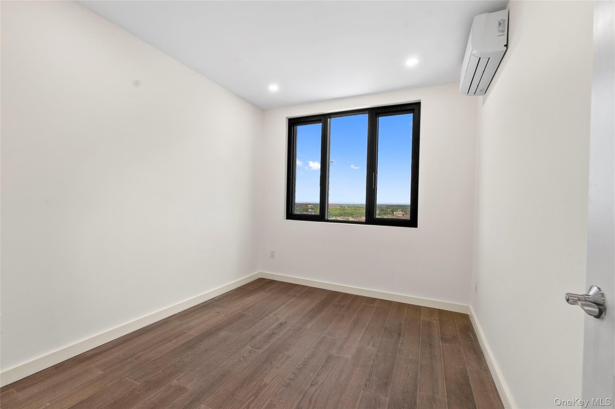 124-28 Queens Boulevard Unit: 8A thumbnail 10