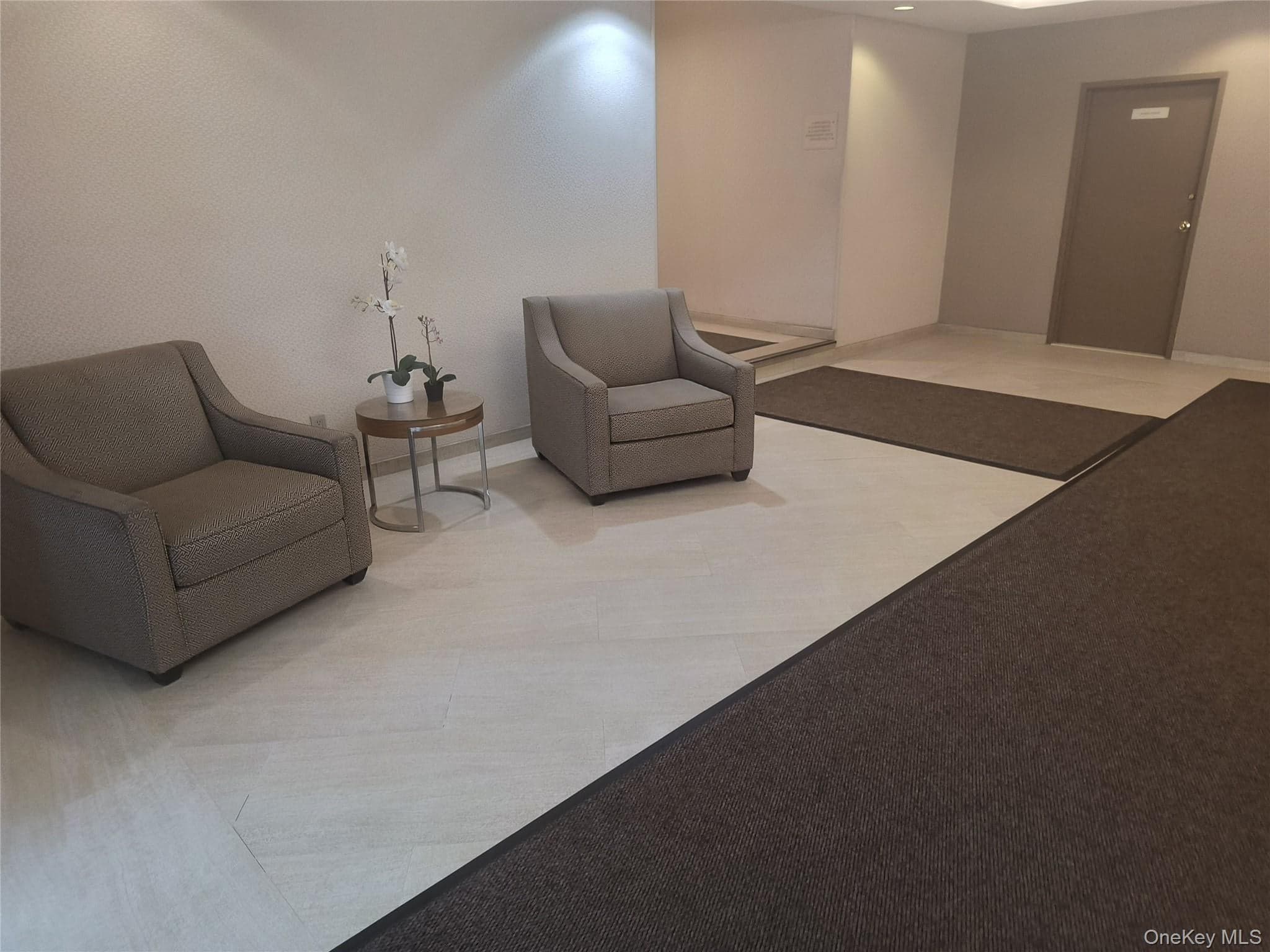 1304 Midland Avenue Unit: B41 thumbnail 19