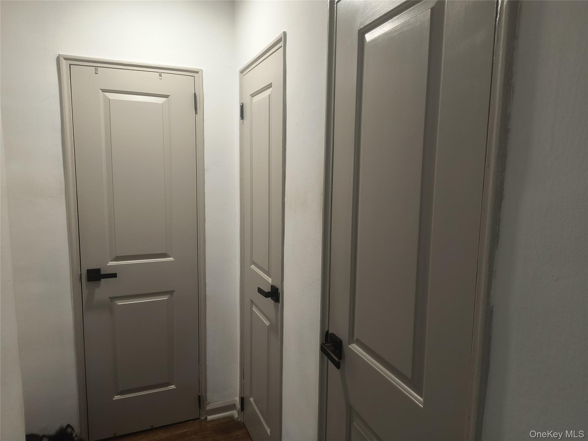 1304 Midland Avenue Unit: B41 thumbnail 9