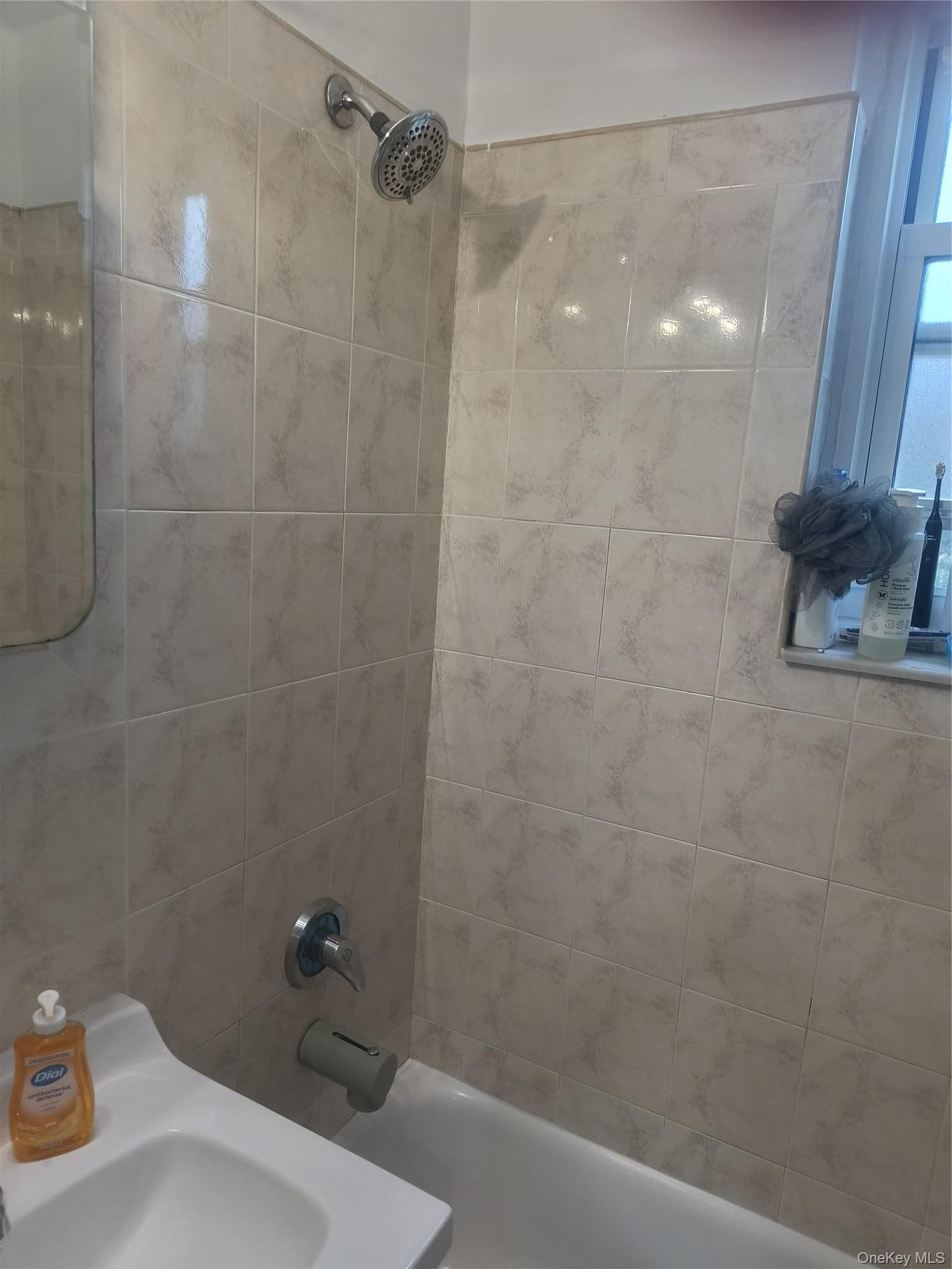1304 Midland Avenue Unit: B41 thumbnail 14