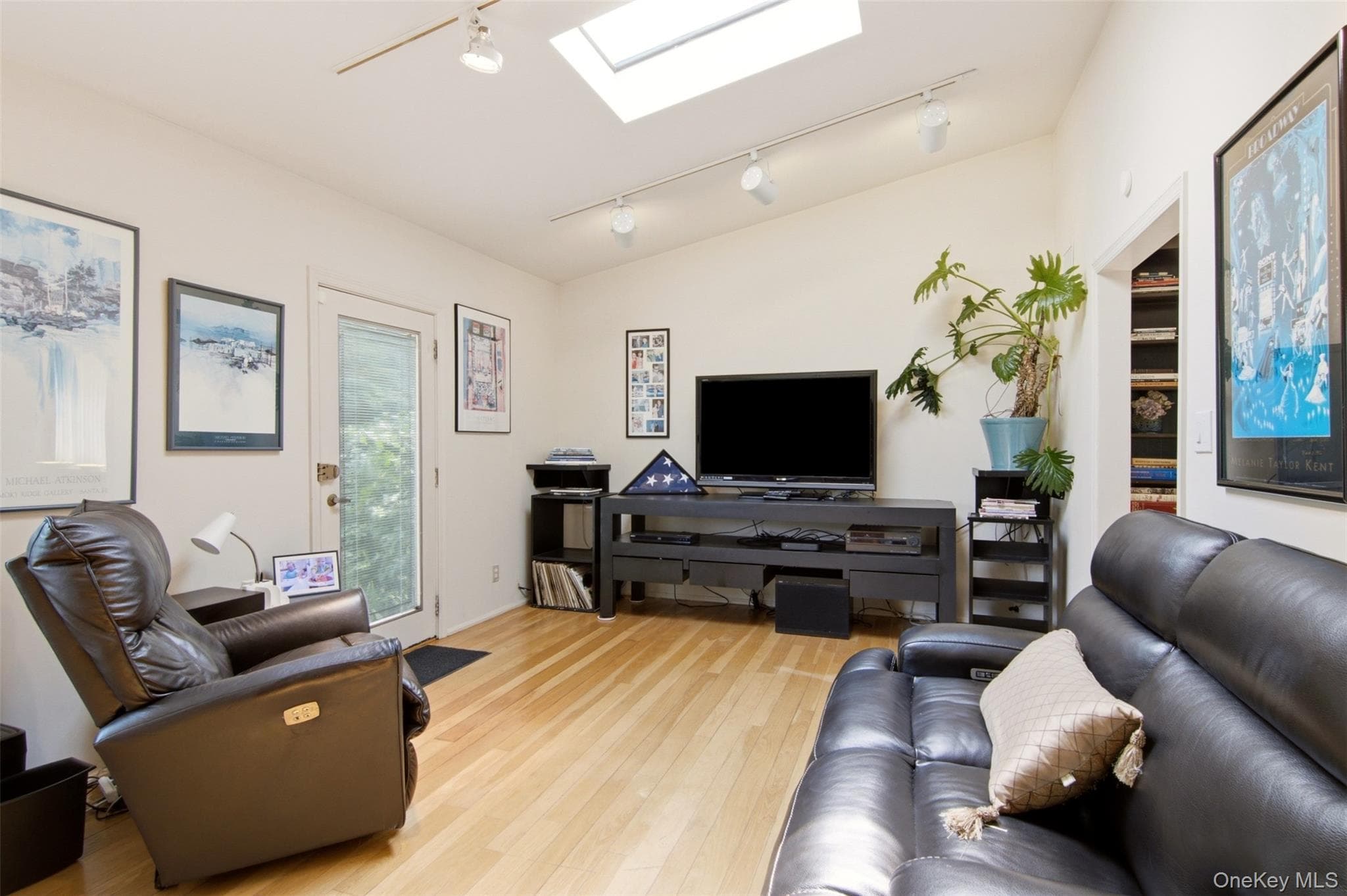 118 Magnolia Street thumbnail 15