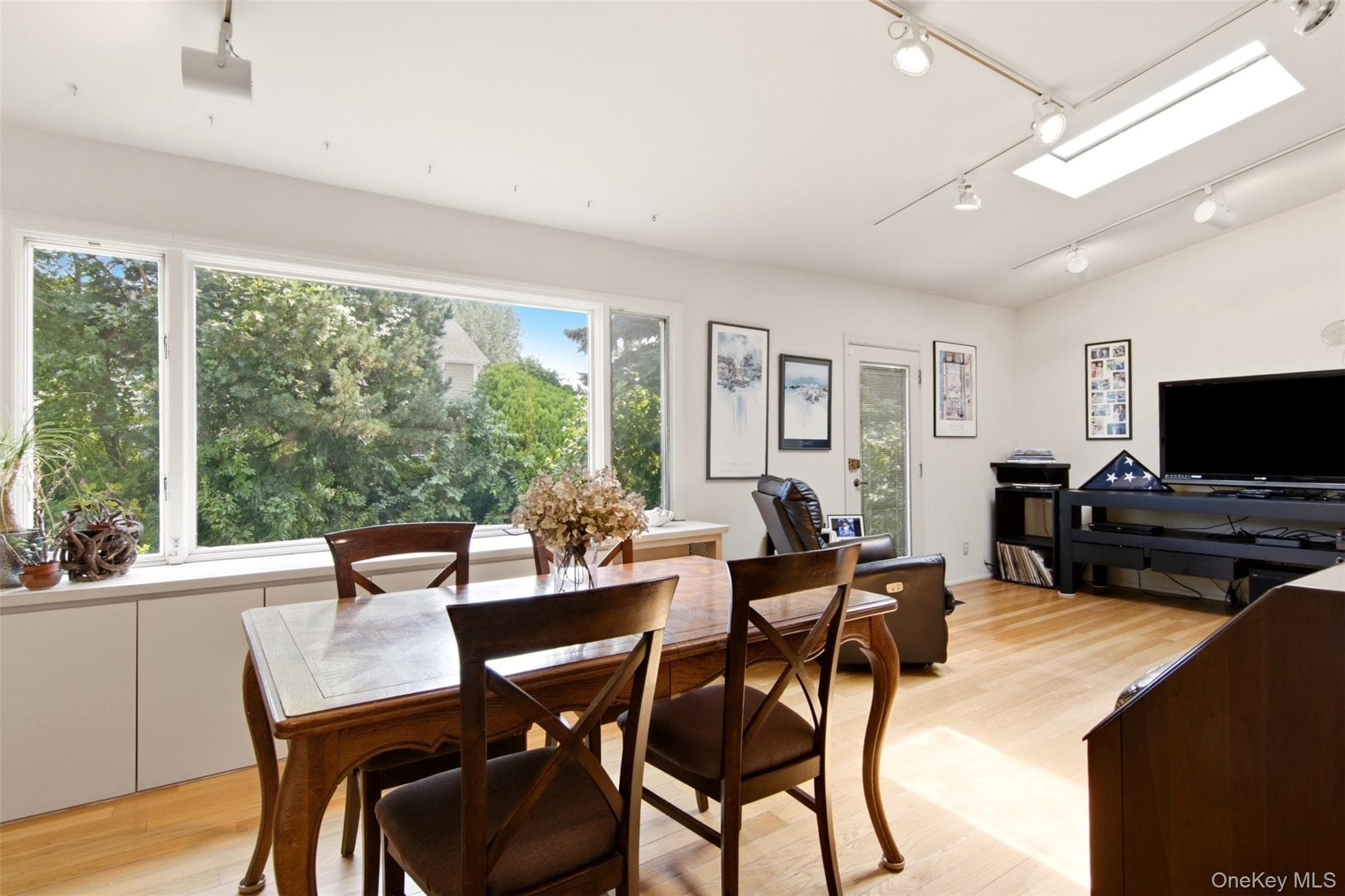 118 Magnolia Street thumbnail 11