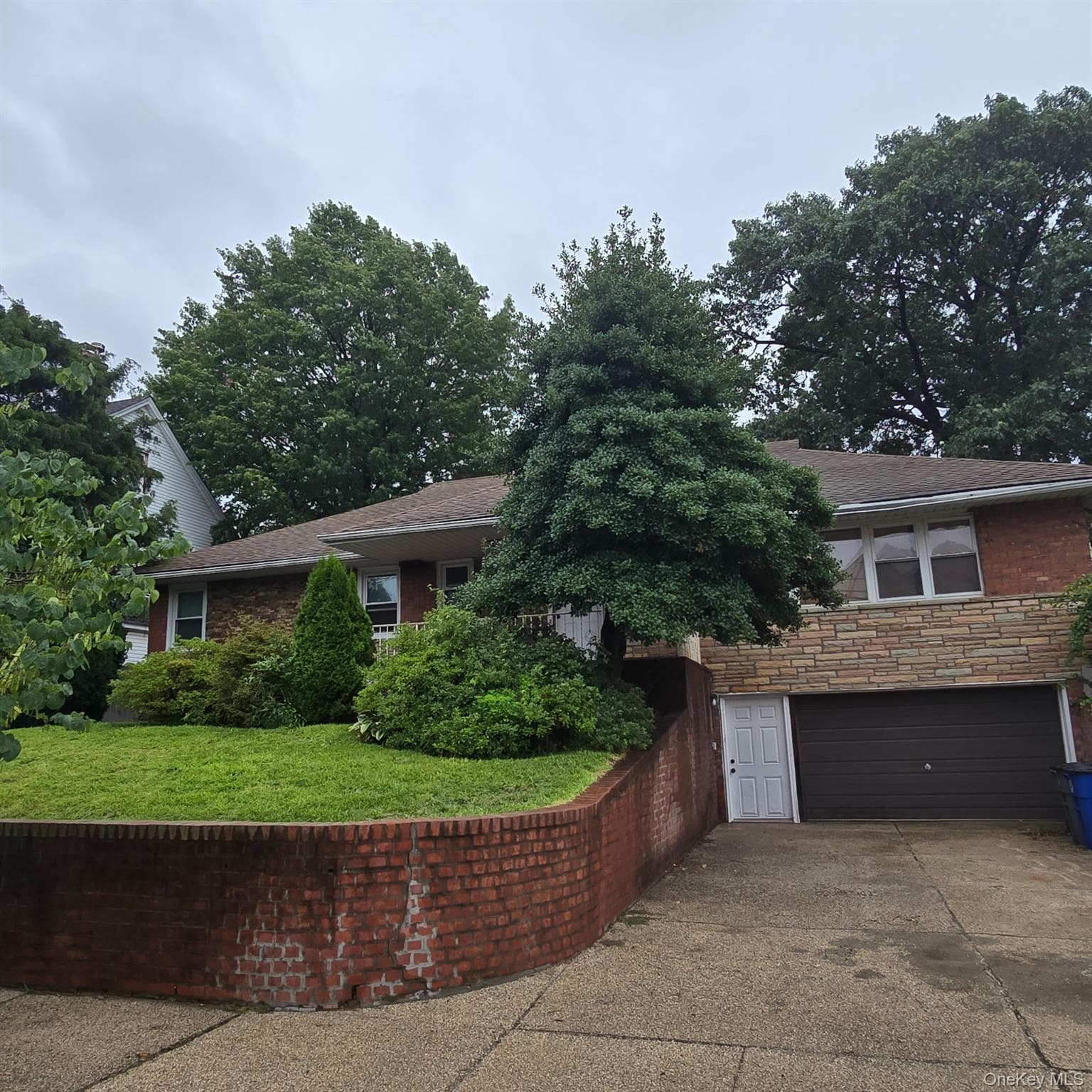 13843 229th Street, Springfield Gardens