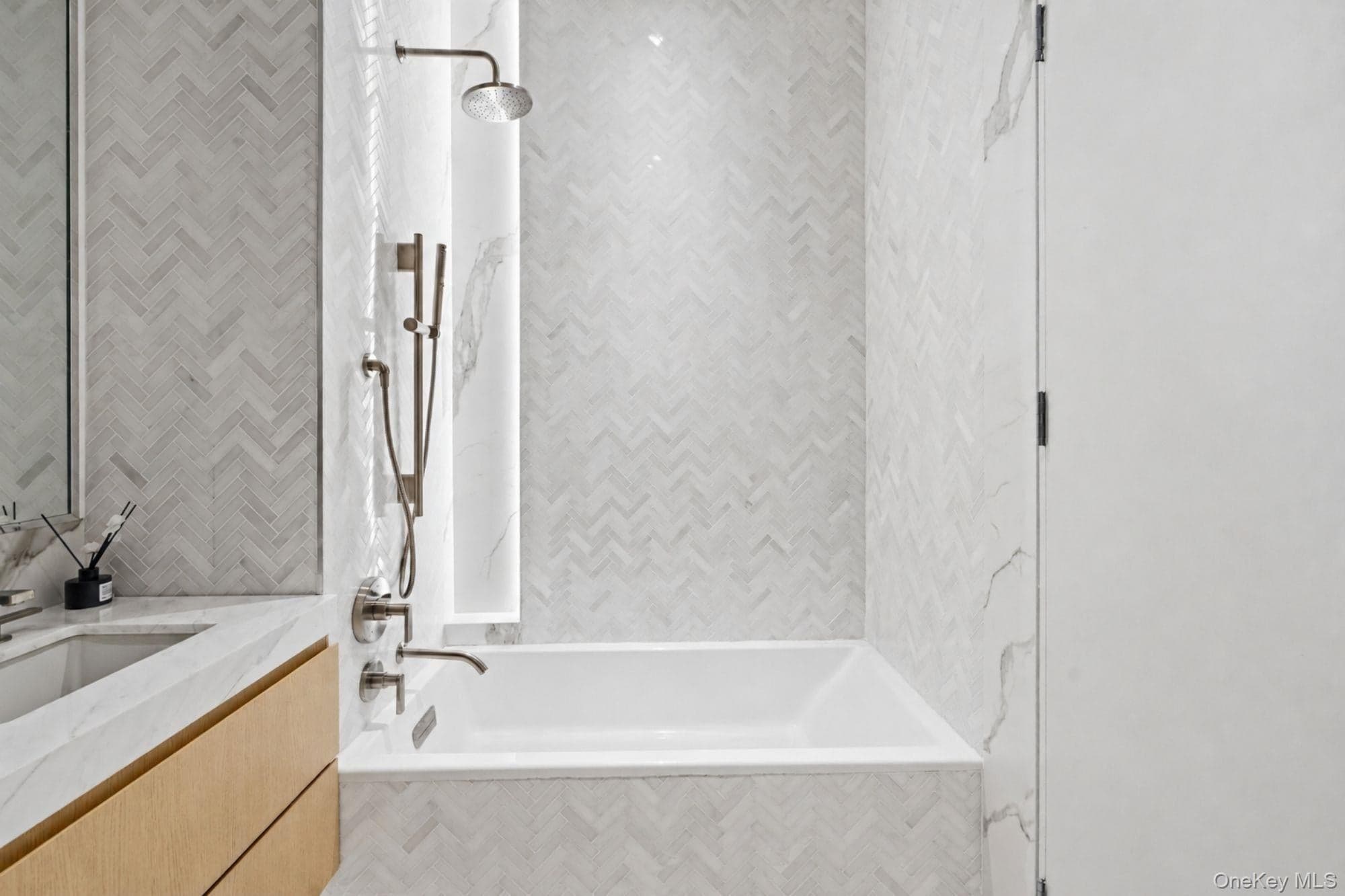 25-08 43rd Avenue Unit: 2B thumbnail 6