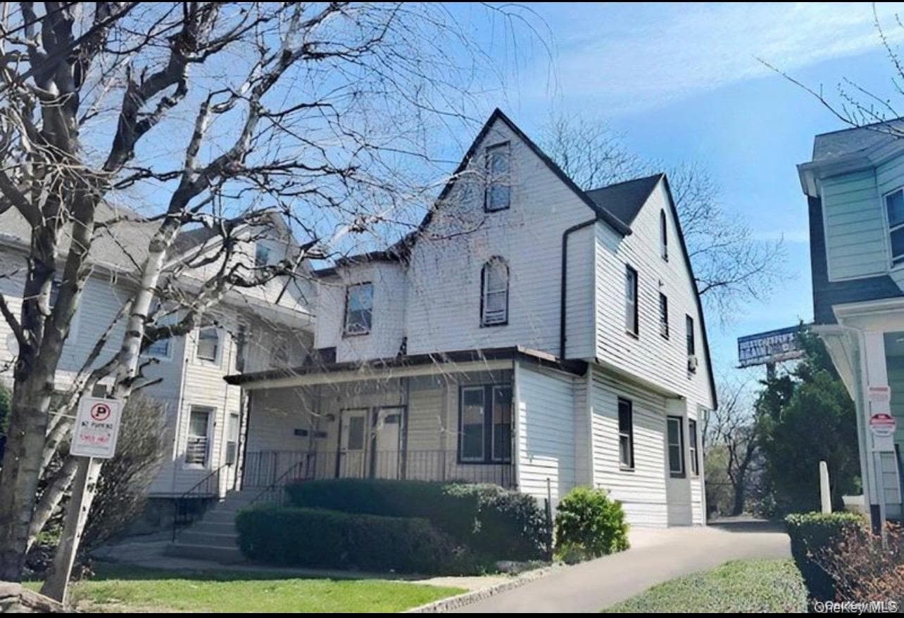 49 Park Place, New Rochelle