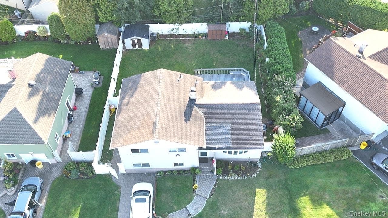58 Narcissus Avenue thumbnail 16