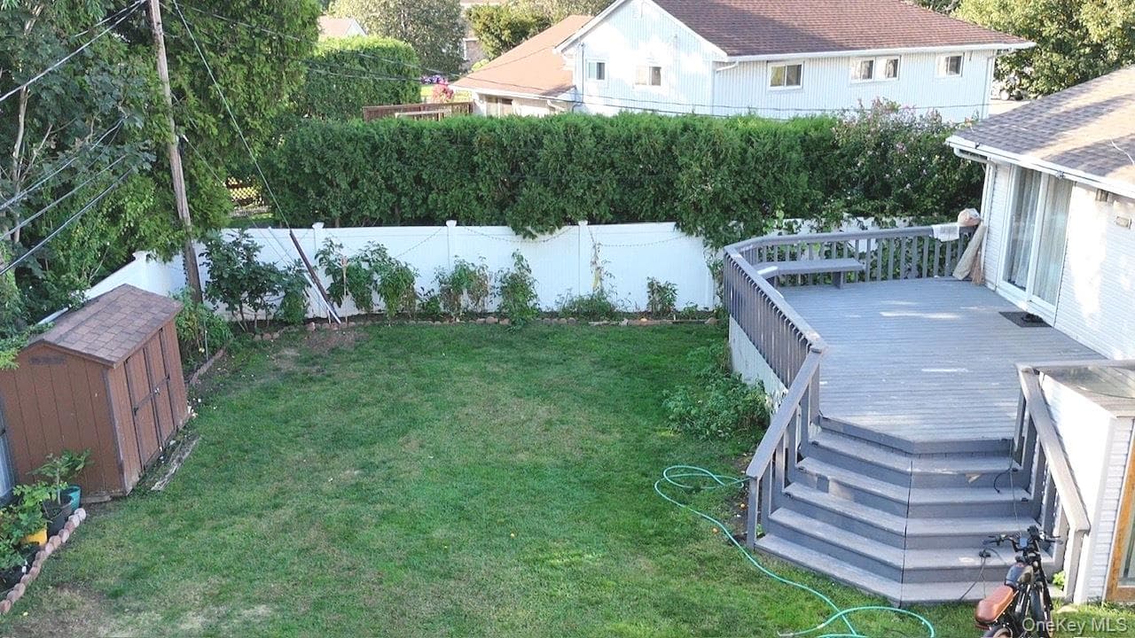 58 Narcissus Avenue thumbnail 15
